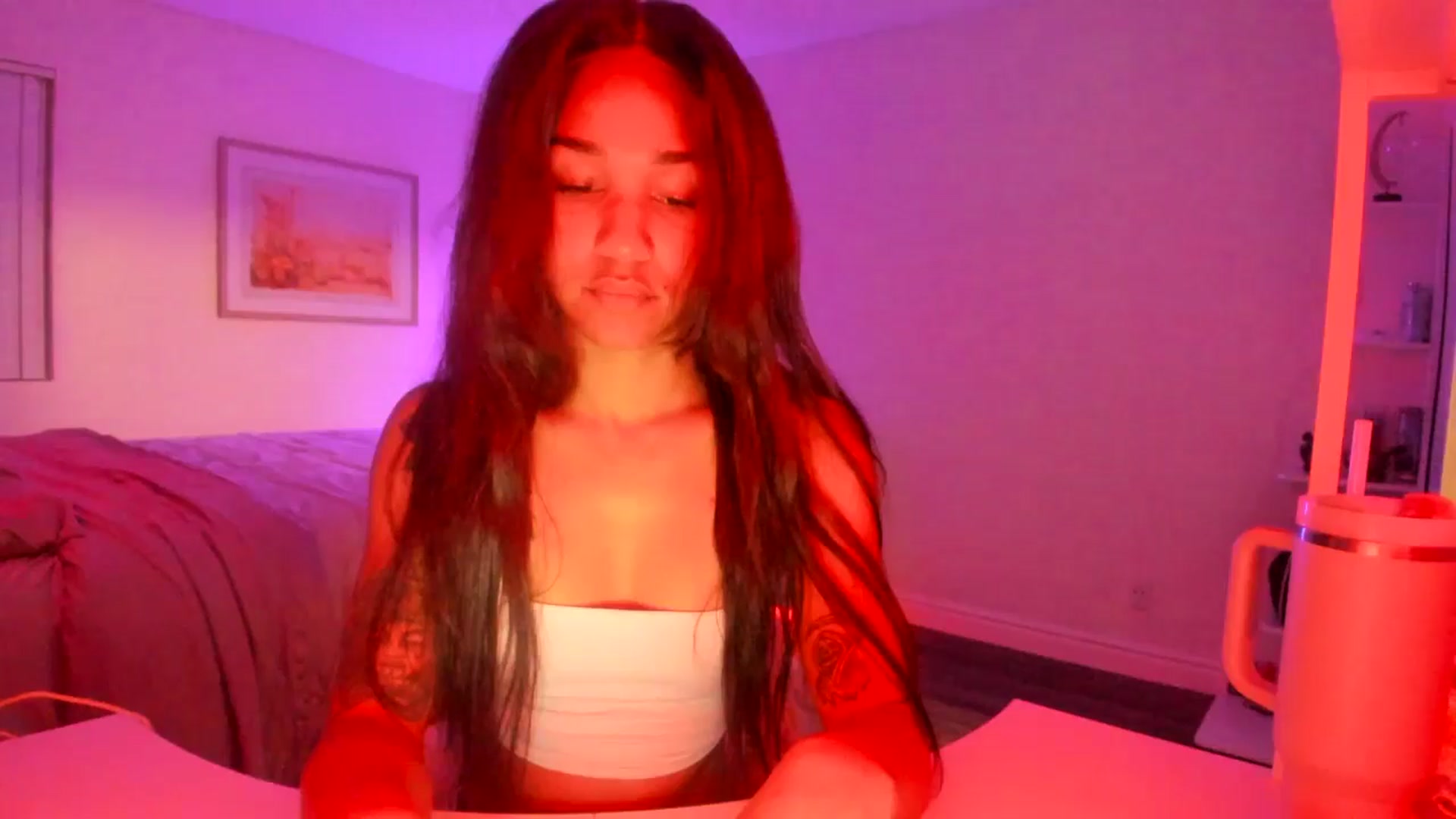 Gallery image thumbnail from KarmaLove's myfreecams stream on, 07/21/2025, 05:19 image 15 of 20