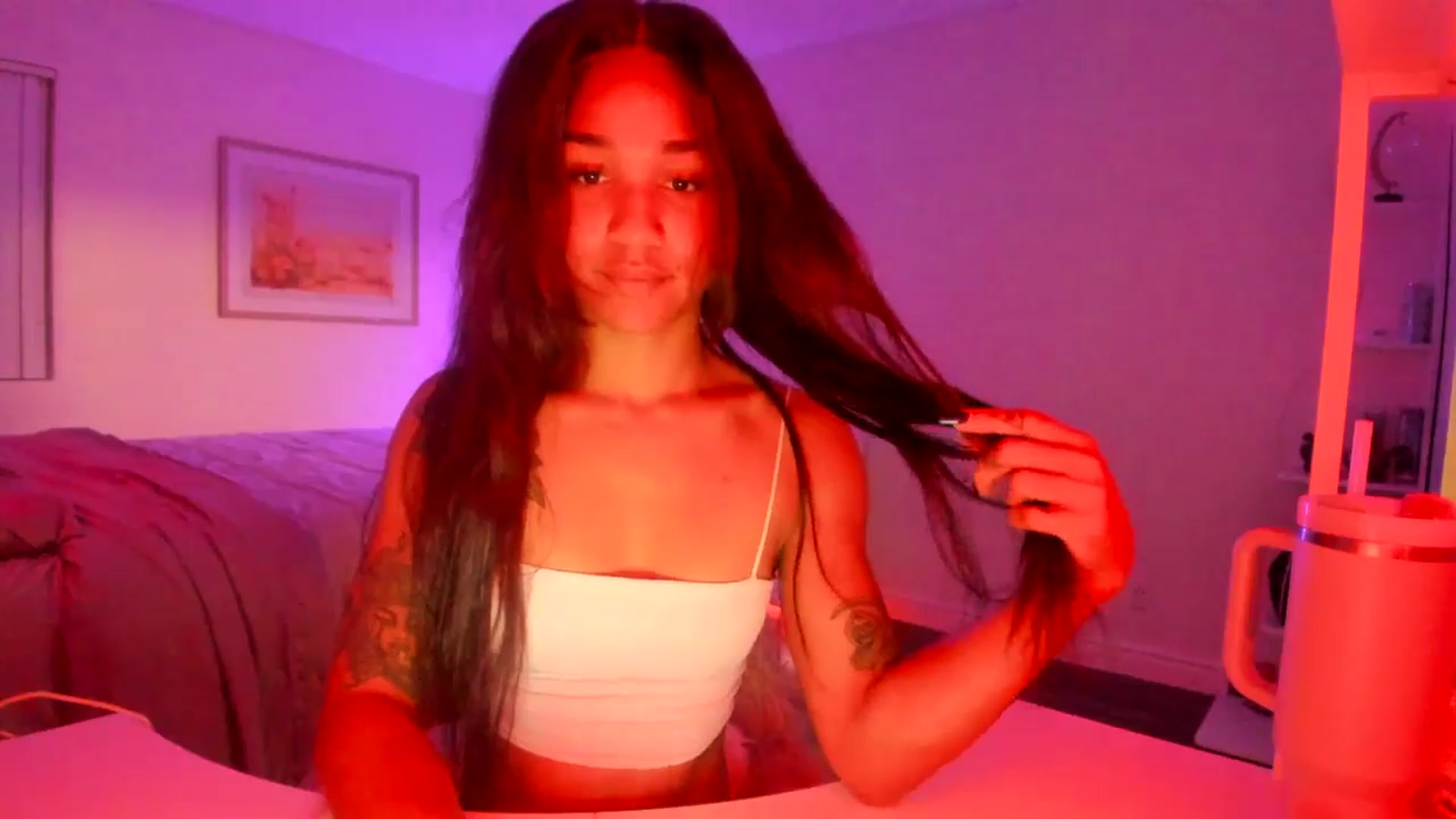 Gallery image thumbnail from KarmaLove's myfreecams stream on, 07/21/2025, 05:19 image 14 of 20