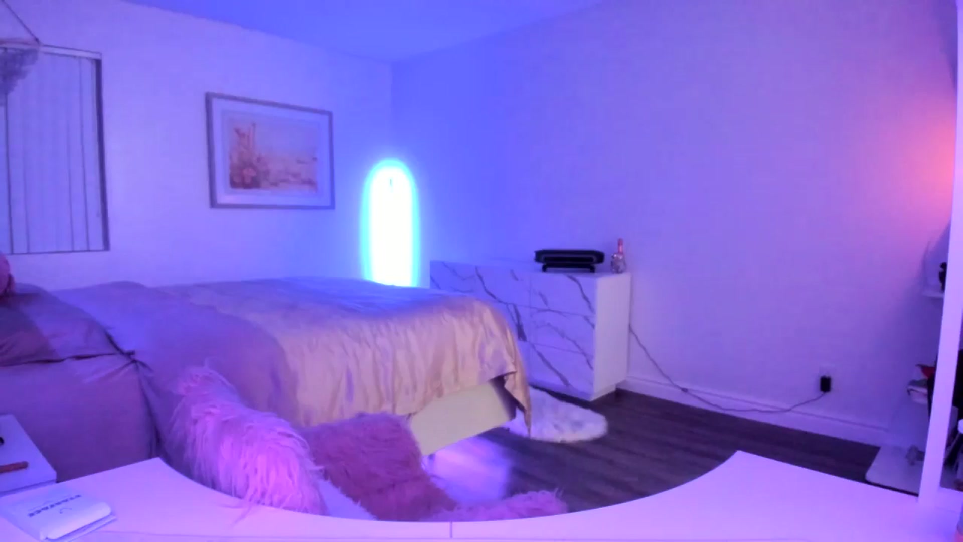 Gallery image thumbnail from KarmaLove's myfreecams stream on, 08/09/2025, 10:47 image 19 of 20