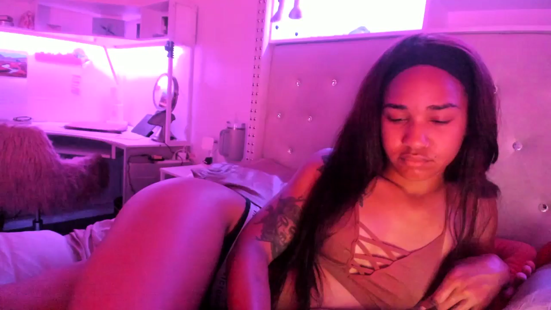 Gallery image thumbnail from KarmaLove's myfreecams stream on, 09/01/2025, 08:51 image 13 of 20