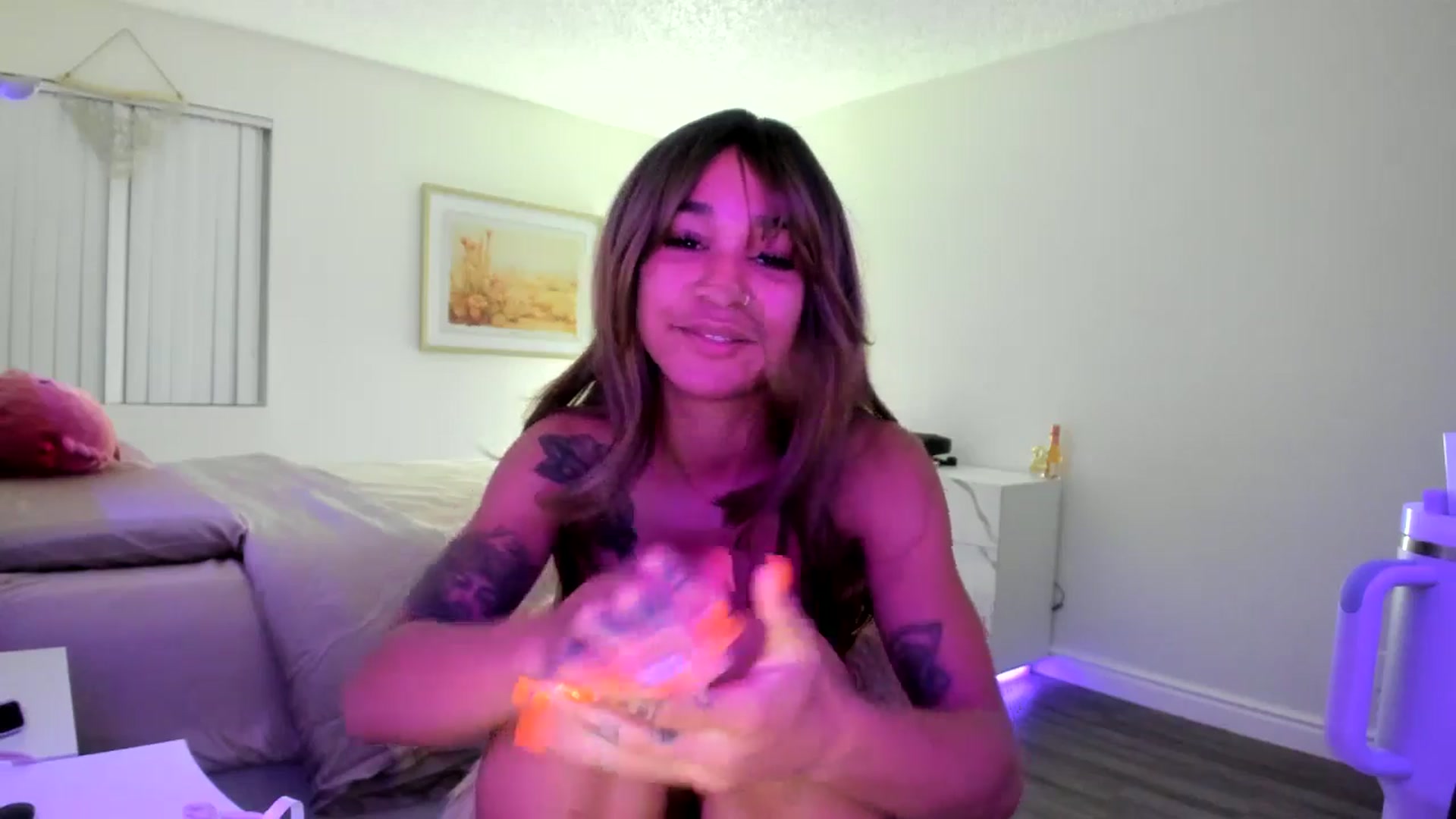 Gallery image thumbnail from KarmaLove's myfreecams stream on, 11/08/2025, 03:42 image 14 of 20
