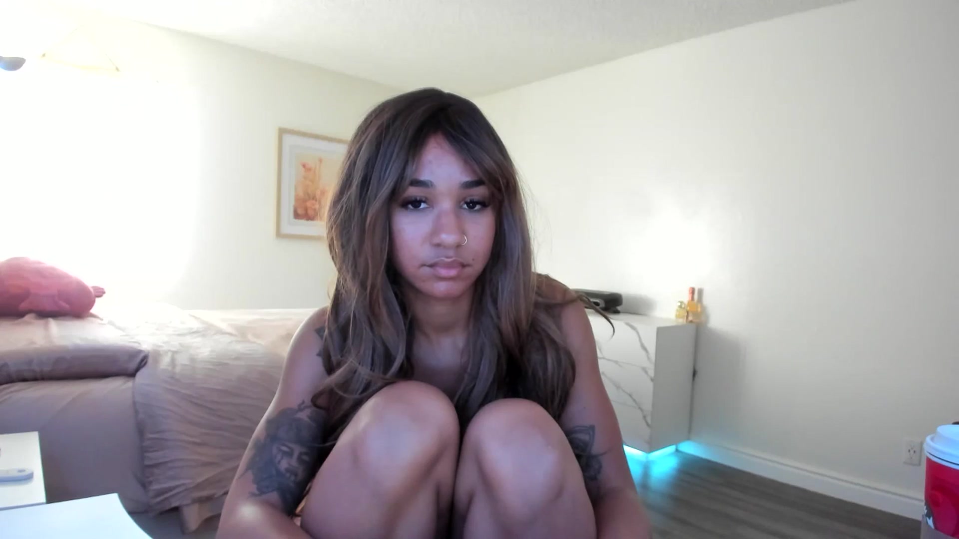 Gallery image thumbnail from KarmaLove's myfreecams stream on, 11/08/2025, 21:50 image 19 of 20