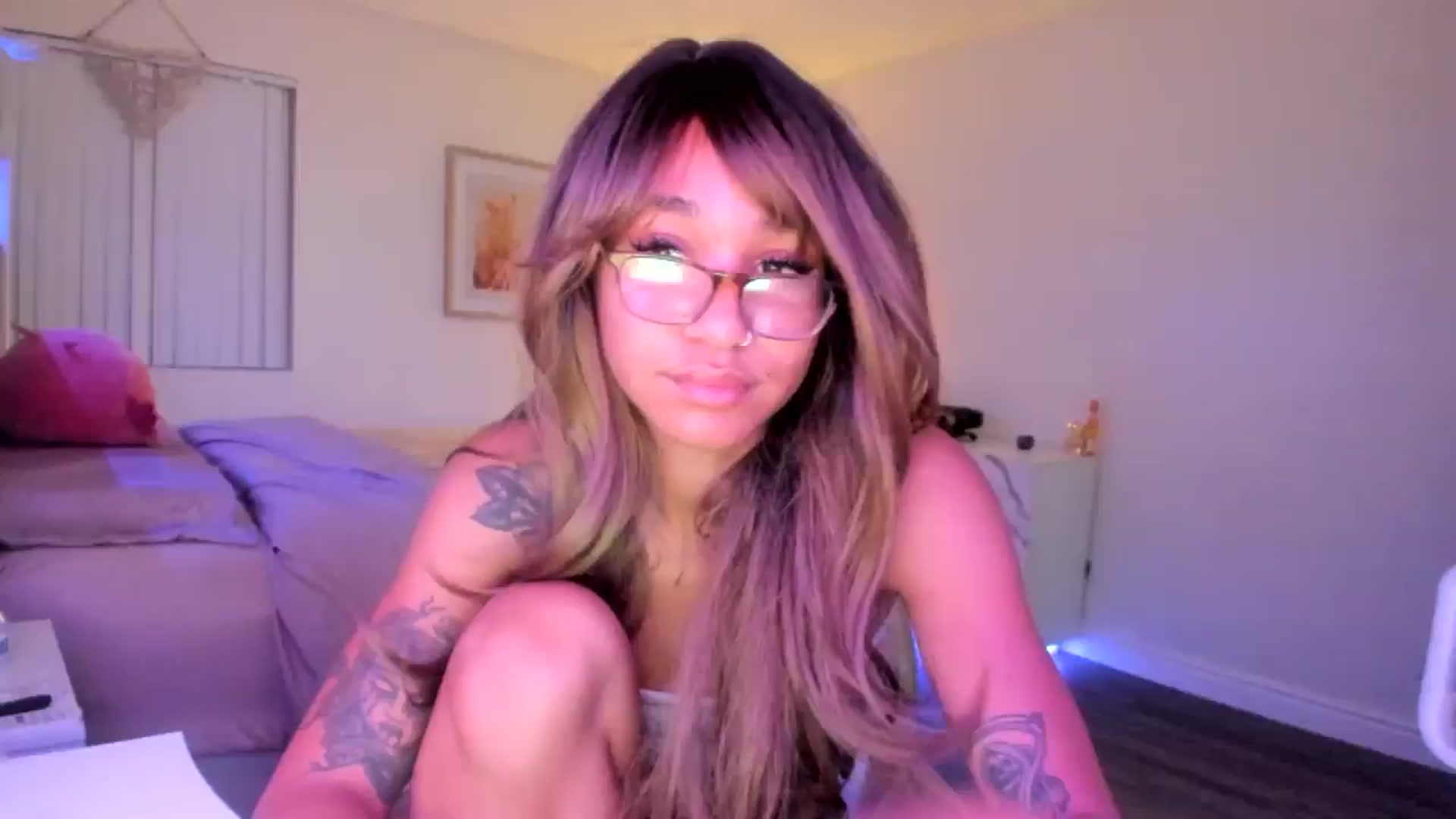 Gallery image thumbnail from KarmaLove's myfreecams stream on, 11/12/2025, 02:27 image 12 of 20