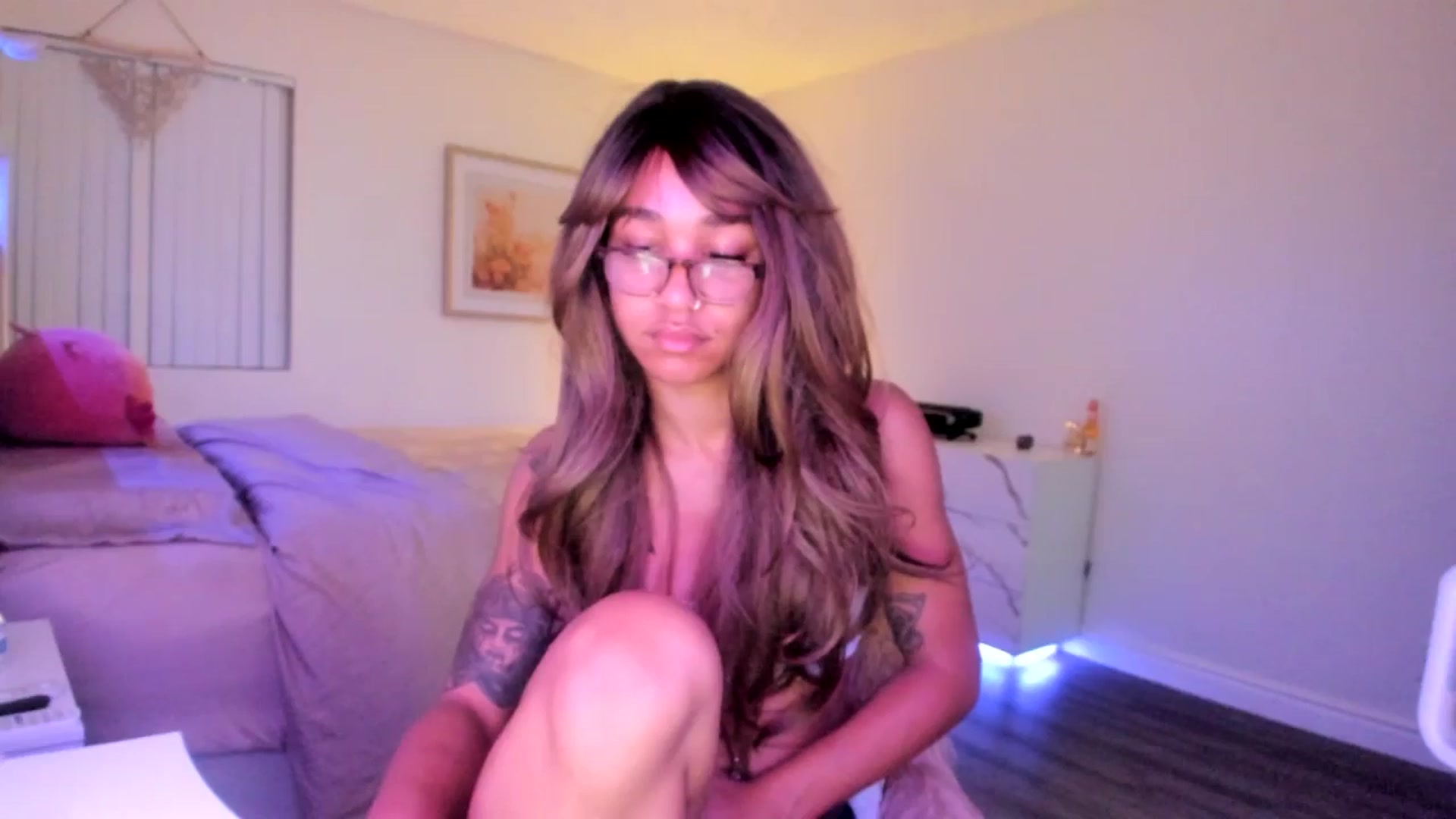Gallery image thumbnail from KarmaLove's myfreecams stream on, 11/12/2025, 02:27 image 18 of 20