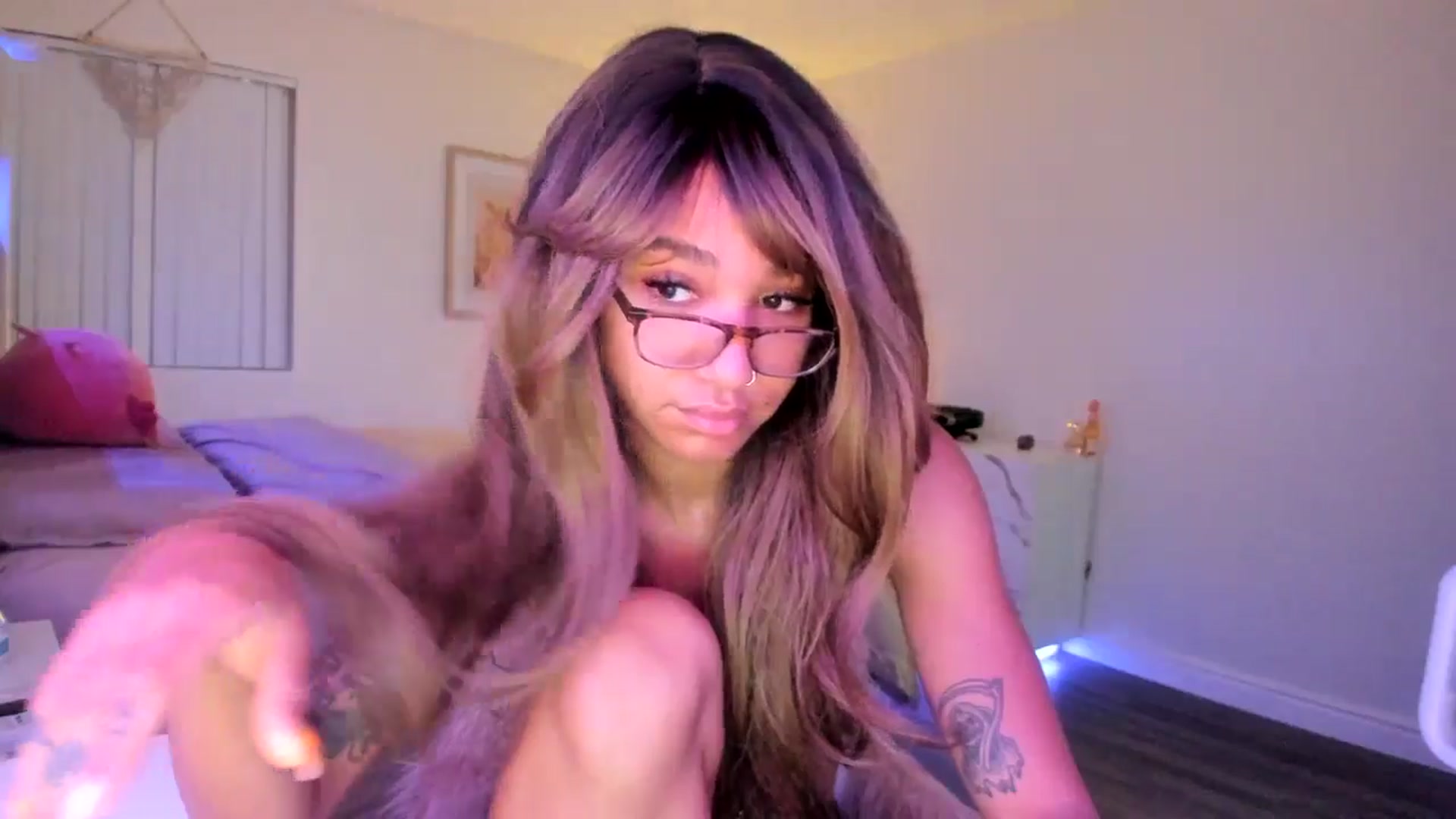 Gallery image thumbnail from KarmaLove's myfreecams stream on, 11/12/2025, 02:27 image 15 of 20