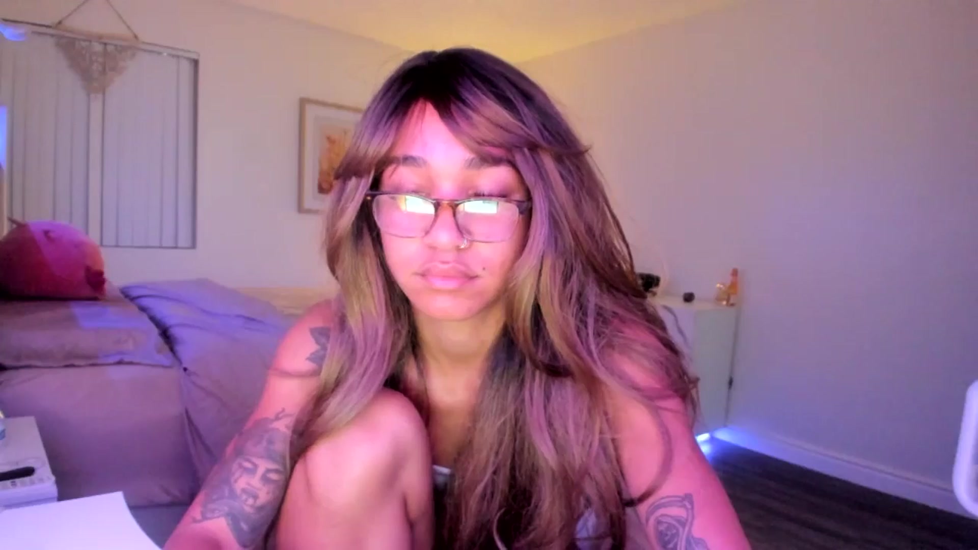 Gallery image thumbnail from KarmaLove's myfreecams stream on, 11/12/2025, 02:27 image 17 of 20