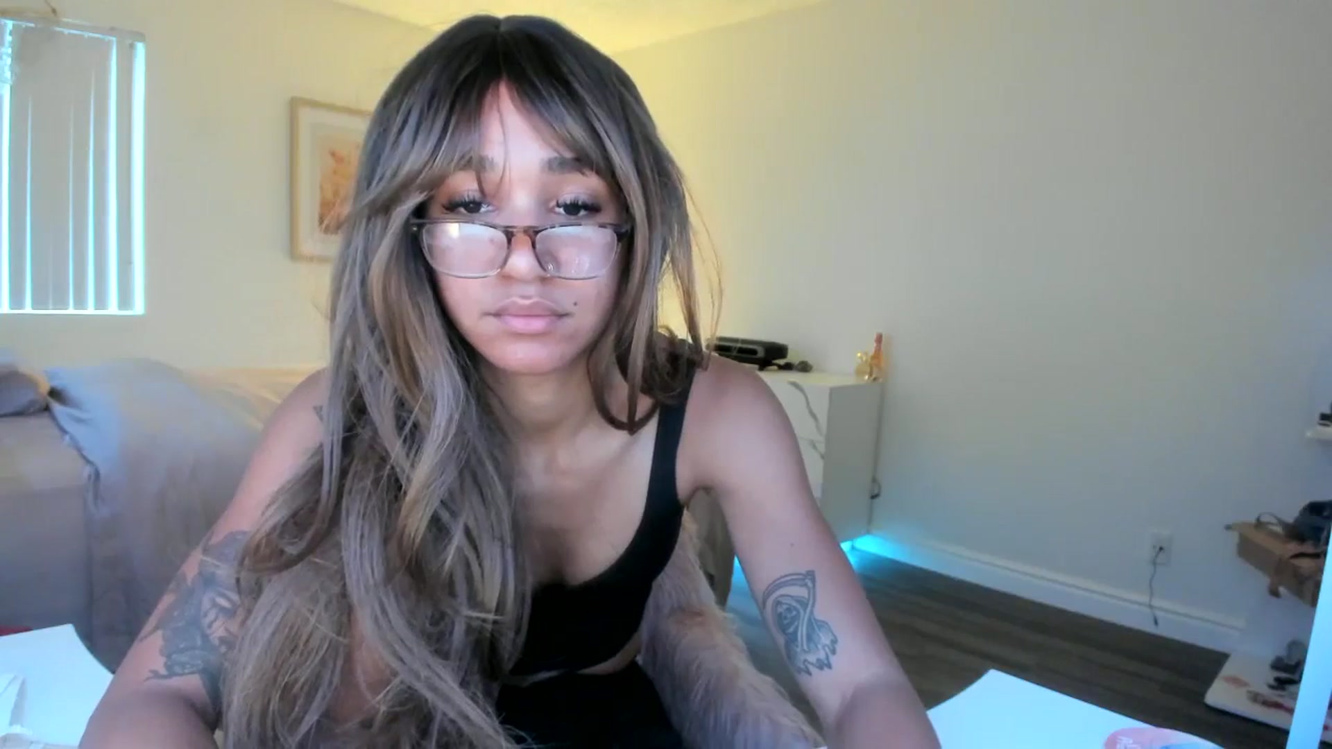 Gallery image thumbnail from KarmaLove's myfreecams stream on, 11/15/2025, 22:58 image 13 of 20