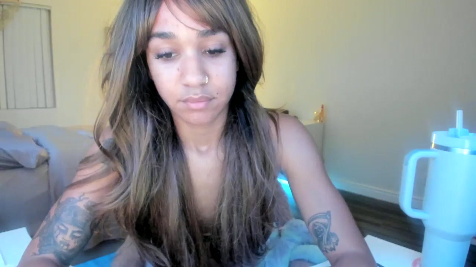 Gallery image thumbnail from KarmaLove's myfreecams stream on, 11/16/2025, 03:30 image 17 of 20
