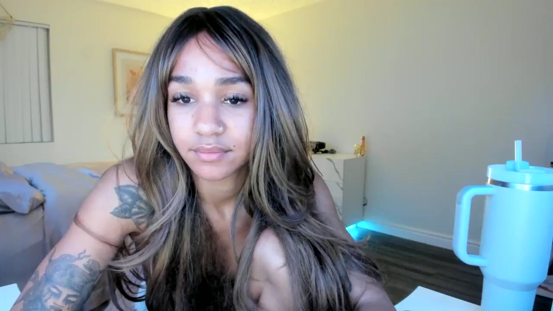 Gallery image thumbnail from KarmaLove's myfreecams stream on, 11/16/2025, 04:01 image 15 of 20