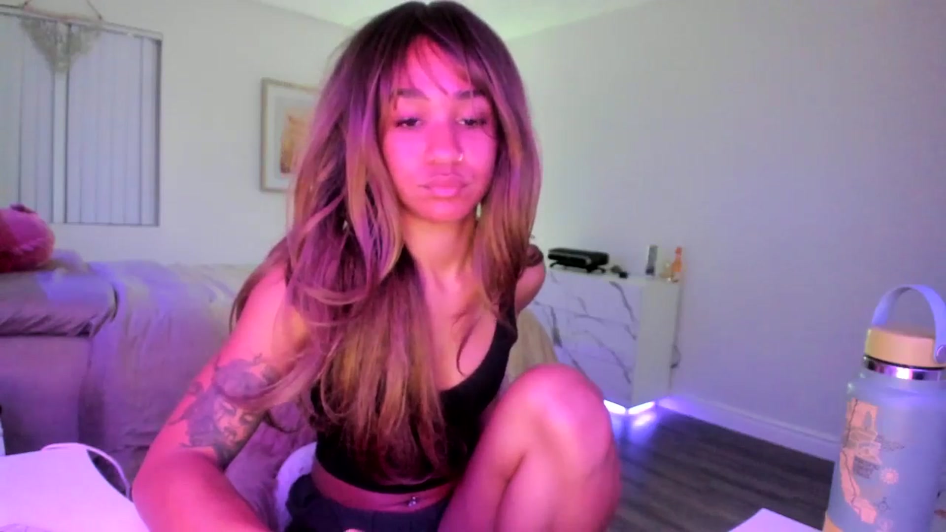 Gallery image thumbnail from KarmaLove's myfreecams stream on, 11/21/2025, 05:00 image 8 of 20