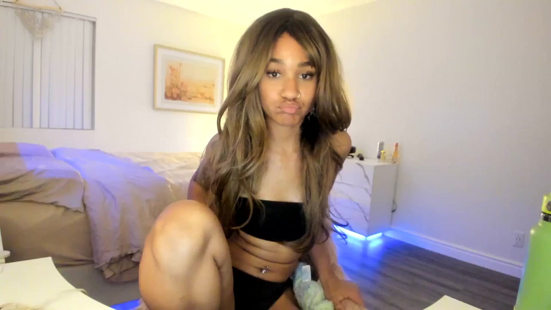 Gallery image thumbnail from KarmaLove's myfreecams stream on, 11/23/2025, 02:58 image 5 of 20