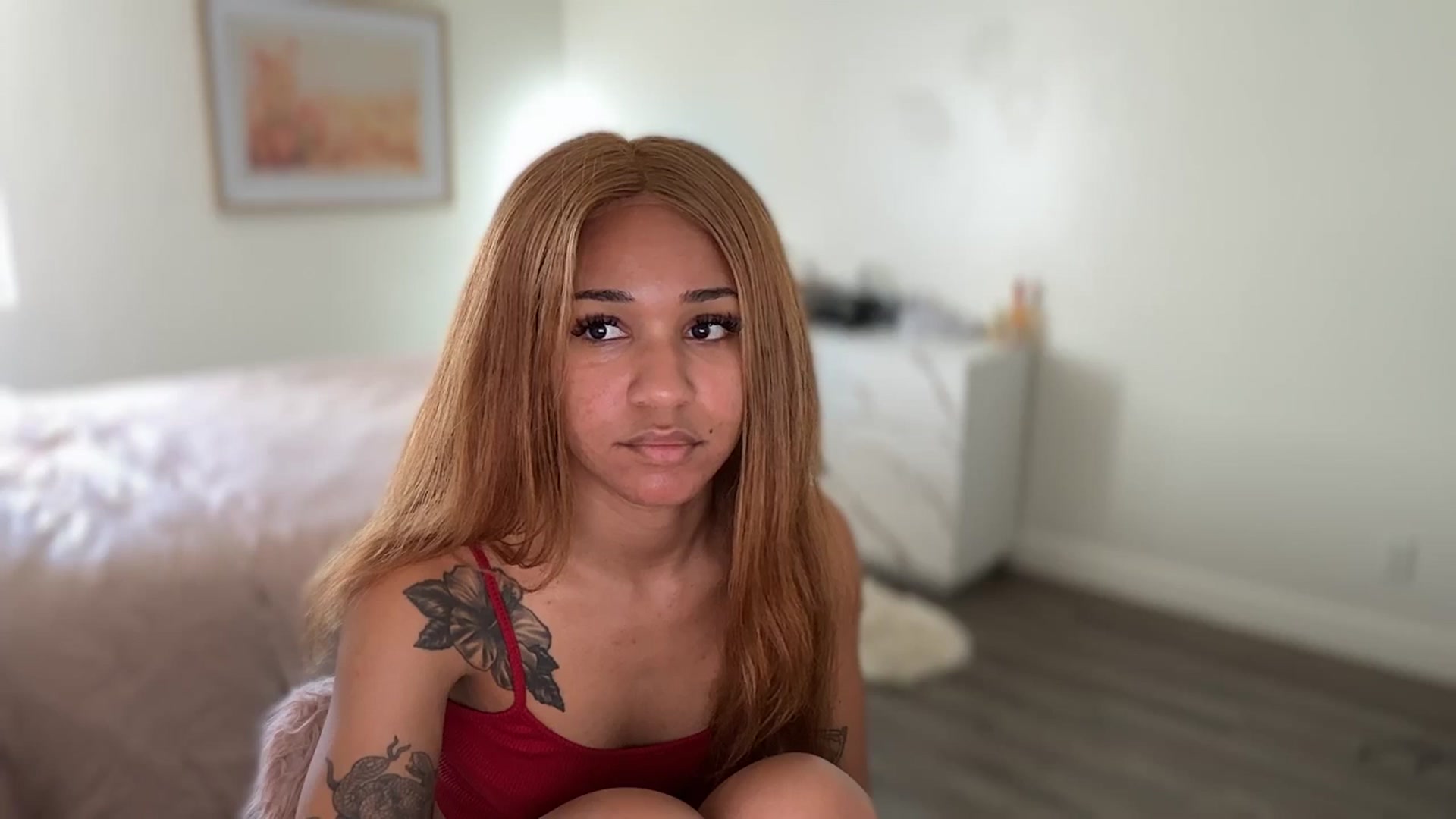Gallery image thumbnail from KarmaLove's myfreecams stream on, 03/29/2026, 20:24 image 4 of 20