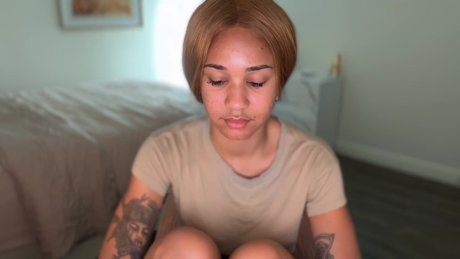 Gallery image thumbnail from KarmaLove's myfreecams stream on, 04/19/2026, 05:29 image 6 of 20