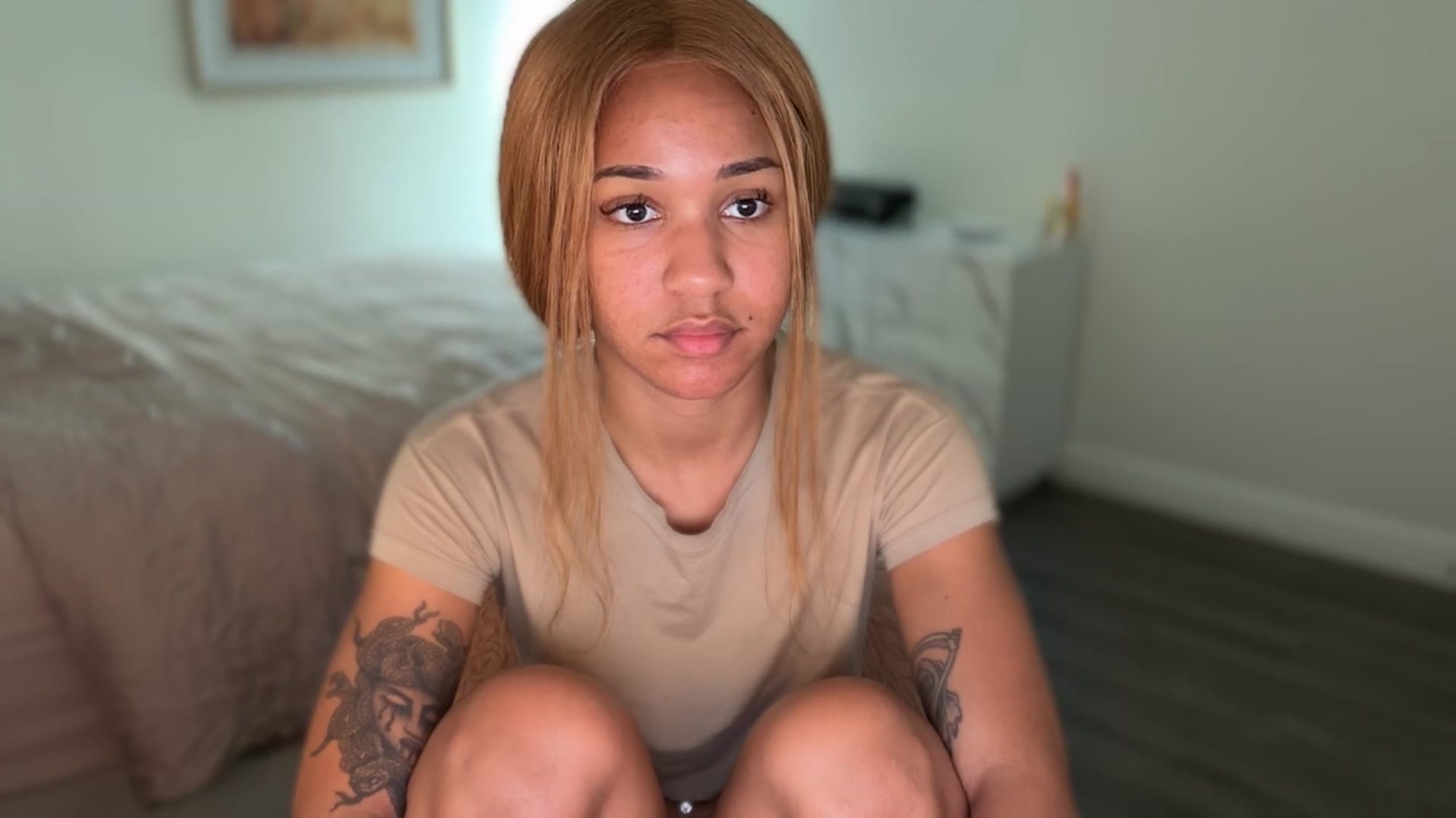 Gallery image thumbnail from KarmaLove's myfreecams stream on, 04/19/2026, 05:29 image 19 of 20