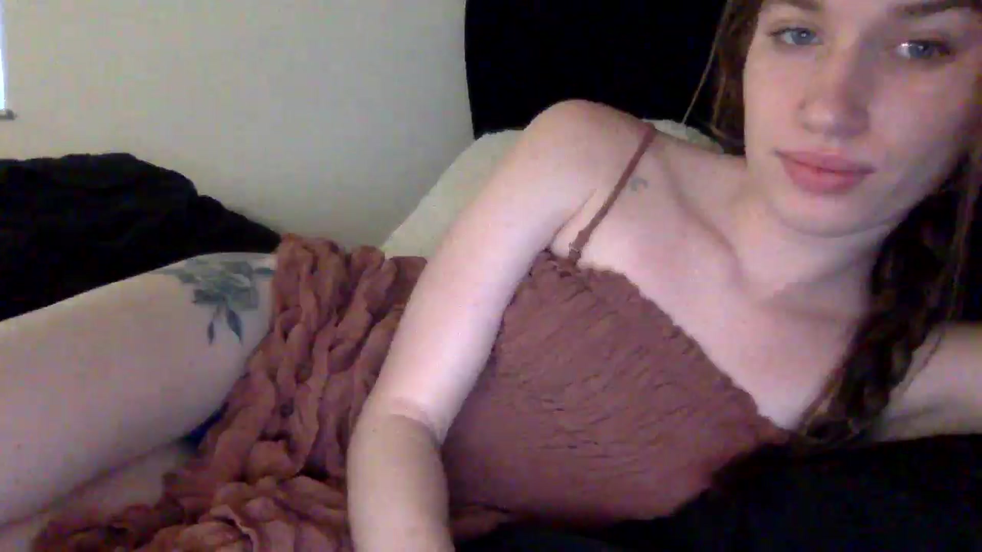 Gallery image thumbnail from KarmaRose222's myfreecams stream on, 08/11/2024, 14:27 image 2 of 20