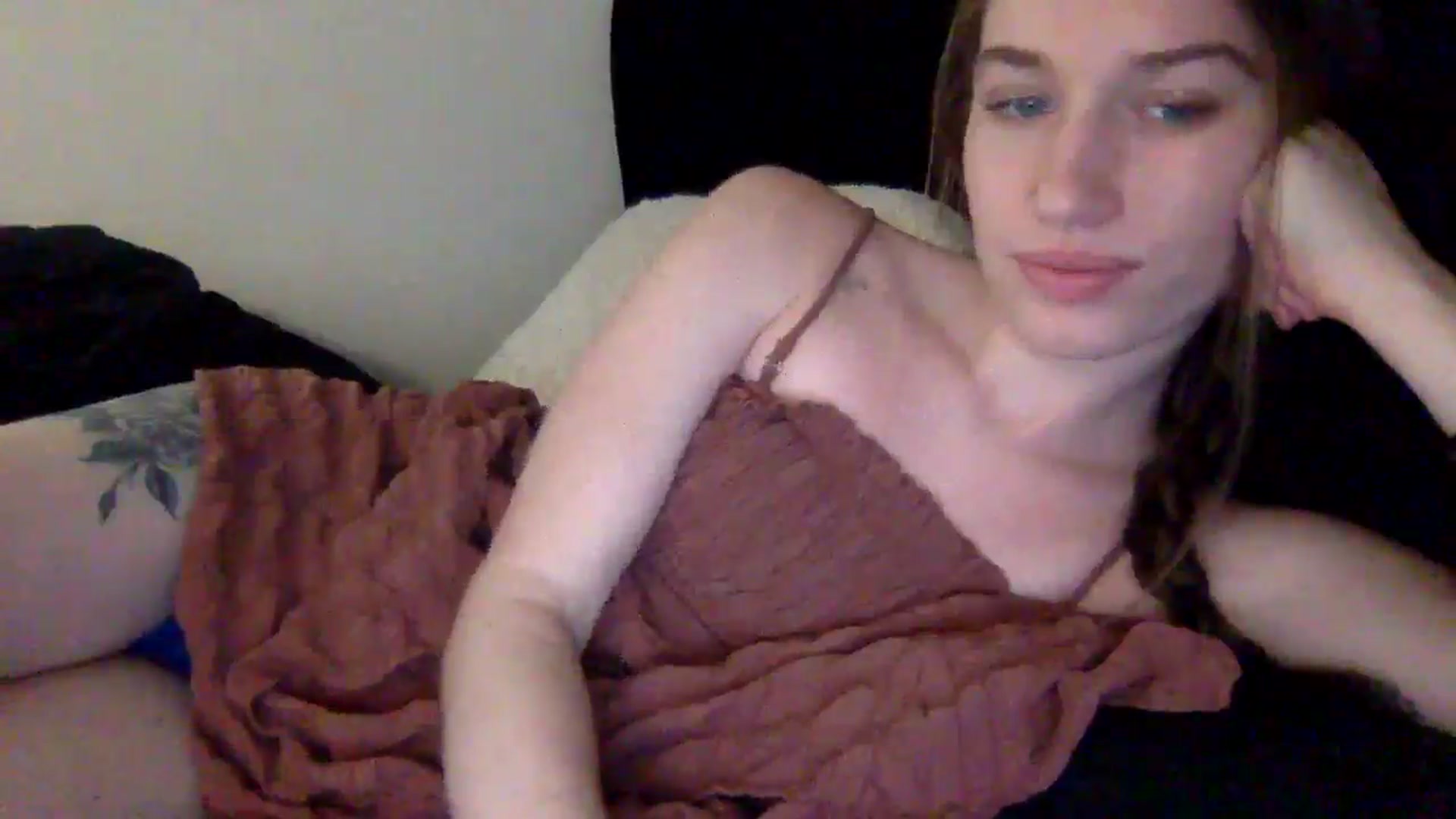 Gallery image thumbnail from KarmaRose222's myfreecams stream on, 08/11/2024, 14:27 image 19 of 20