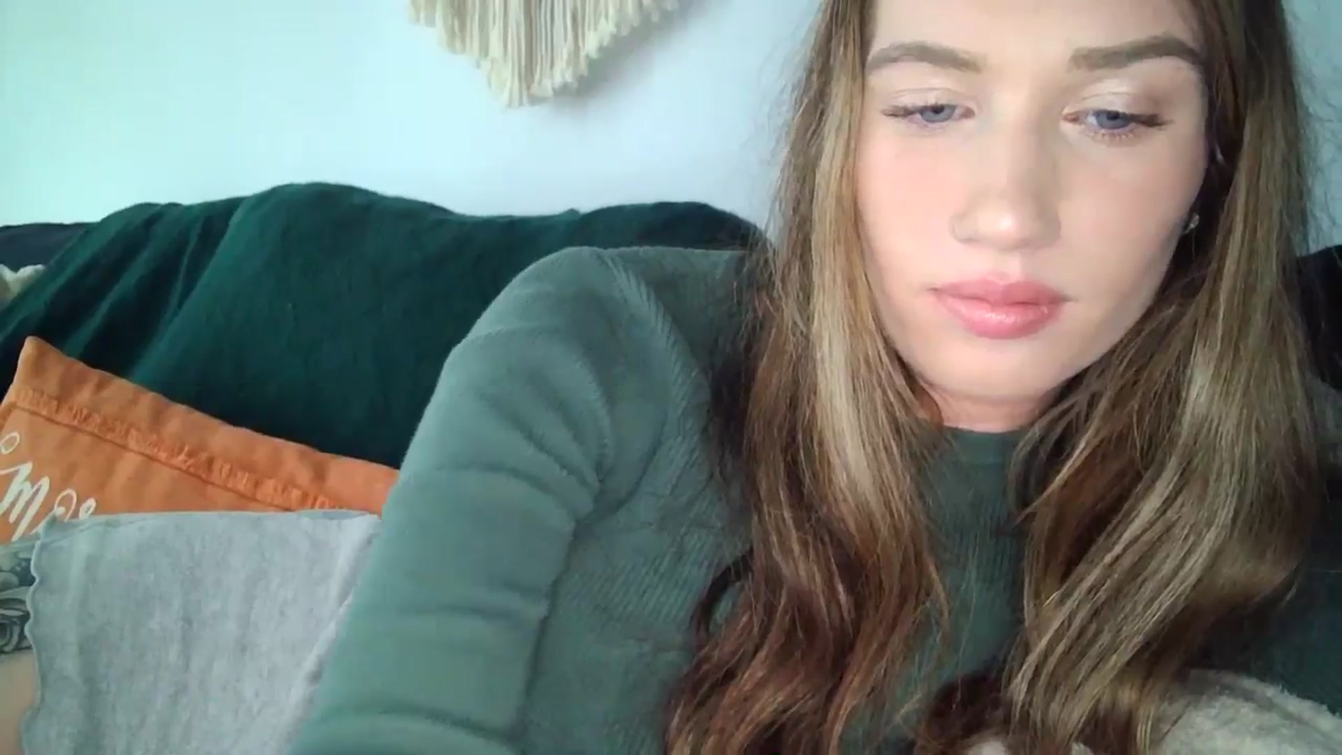 Gallery image thumbnail from KarmaRose222's myfreecams stream on, 09/06/2024, 15:52 image 9 of 20
