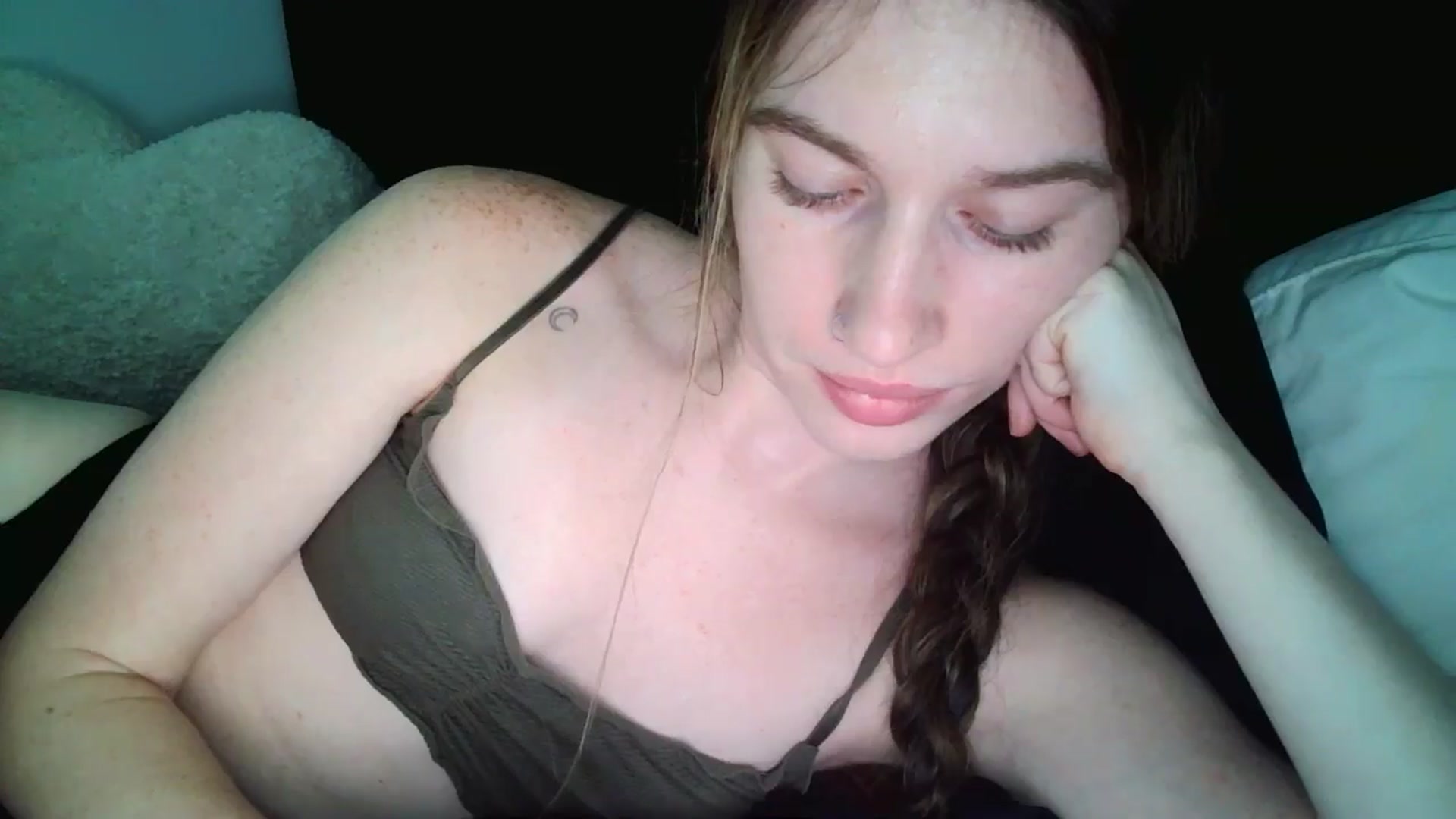 Gallery image thumbnail from KarmaRose222's myfreecams stream on, 09/13/2024, 15:35 image 19 of 20