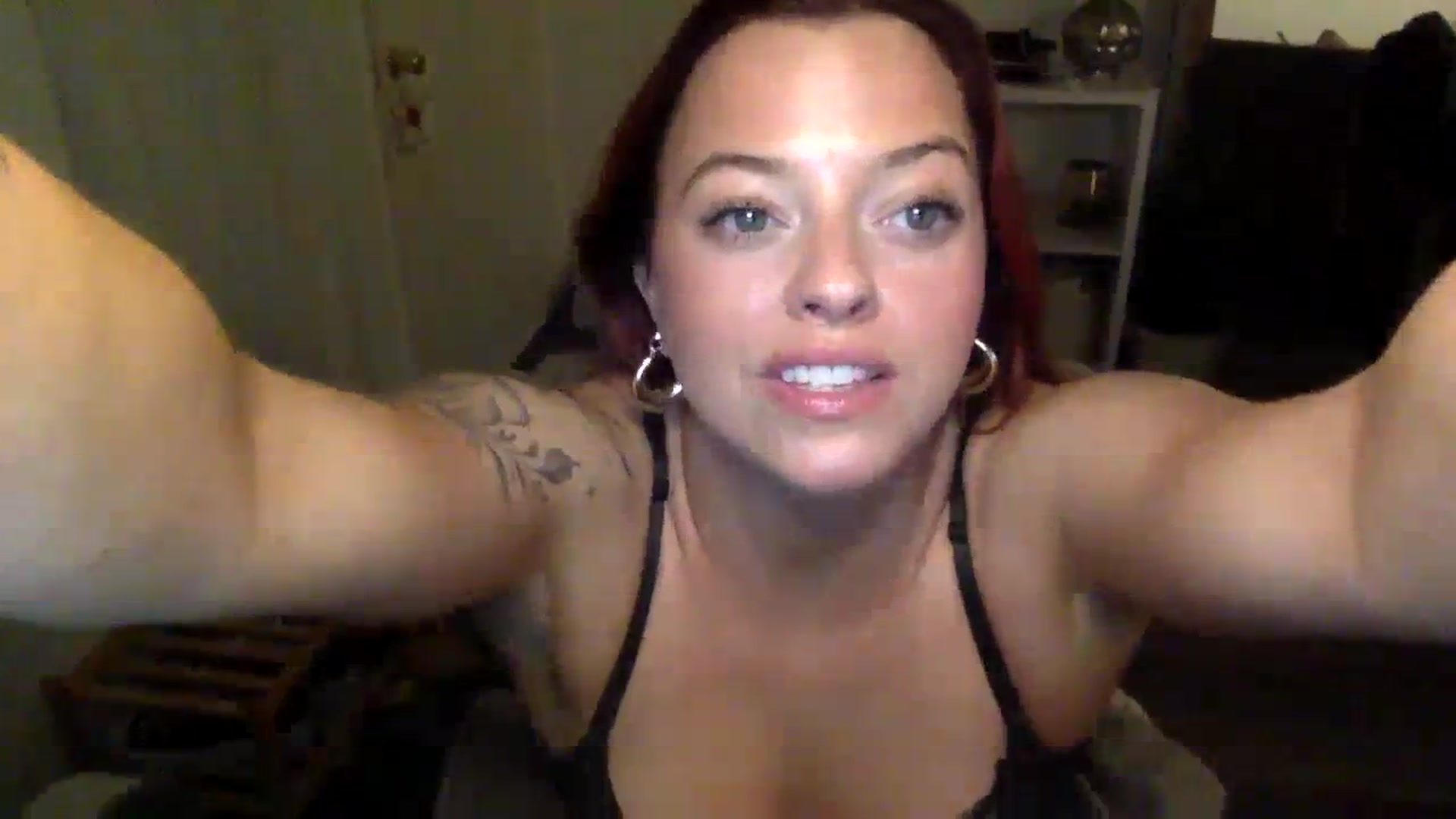 Gallery image thumbnail from Karmen_lovee's myfreecams stream on, 01/16/2024, 03:46 image 6 of 20