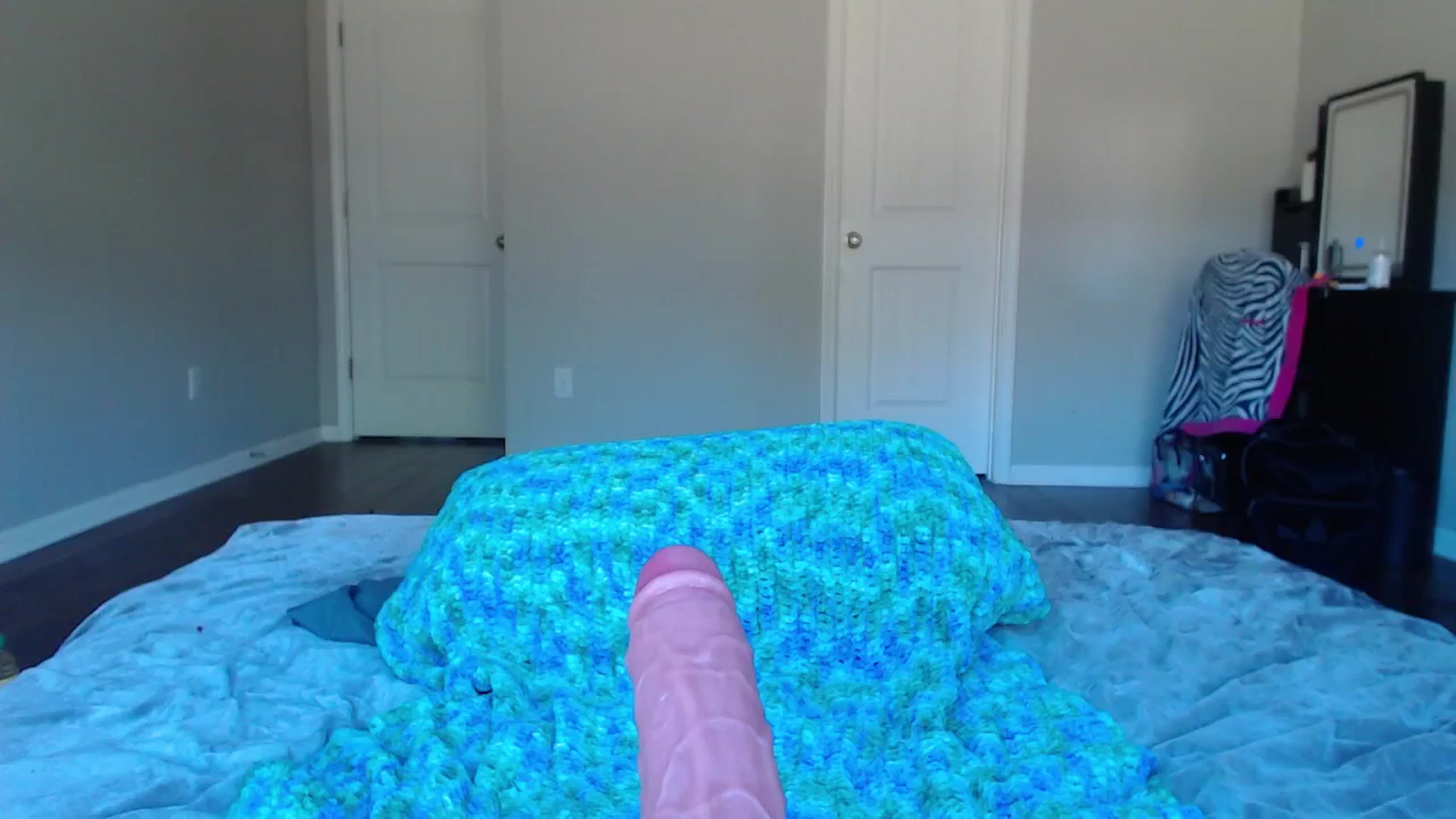 Gallery image thumbnail from Karmen_savage's myfreecams stream on, 10/13/2025, 17:39 image 6 of 20