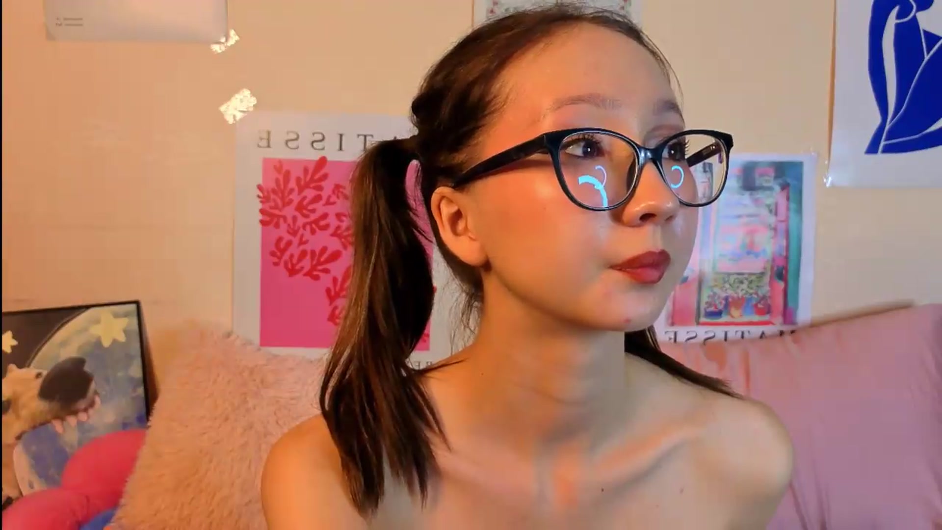 Gallery image thumbnail from Karolinacreamm's myfreecams stream on, 08/31/2026, 19:38 image 8 of 20
