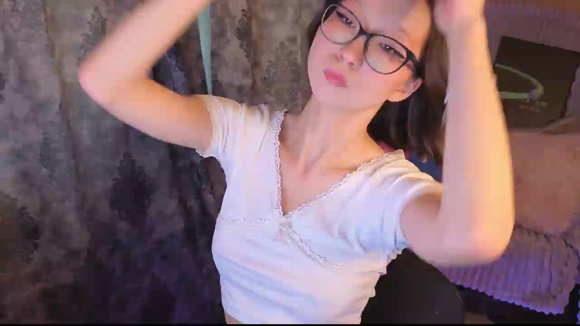 Gallery image thumbnail from Karolinacreamm's myfreecams stream on, 09/06/2026, 15:32 image 9 of 20
