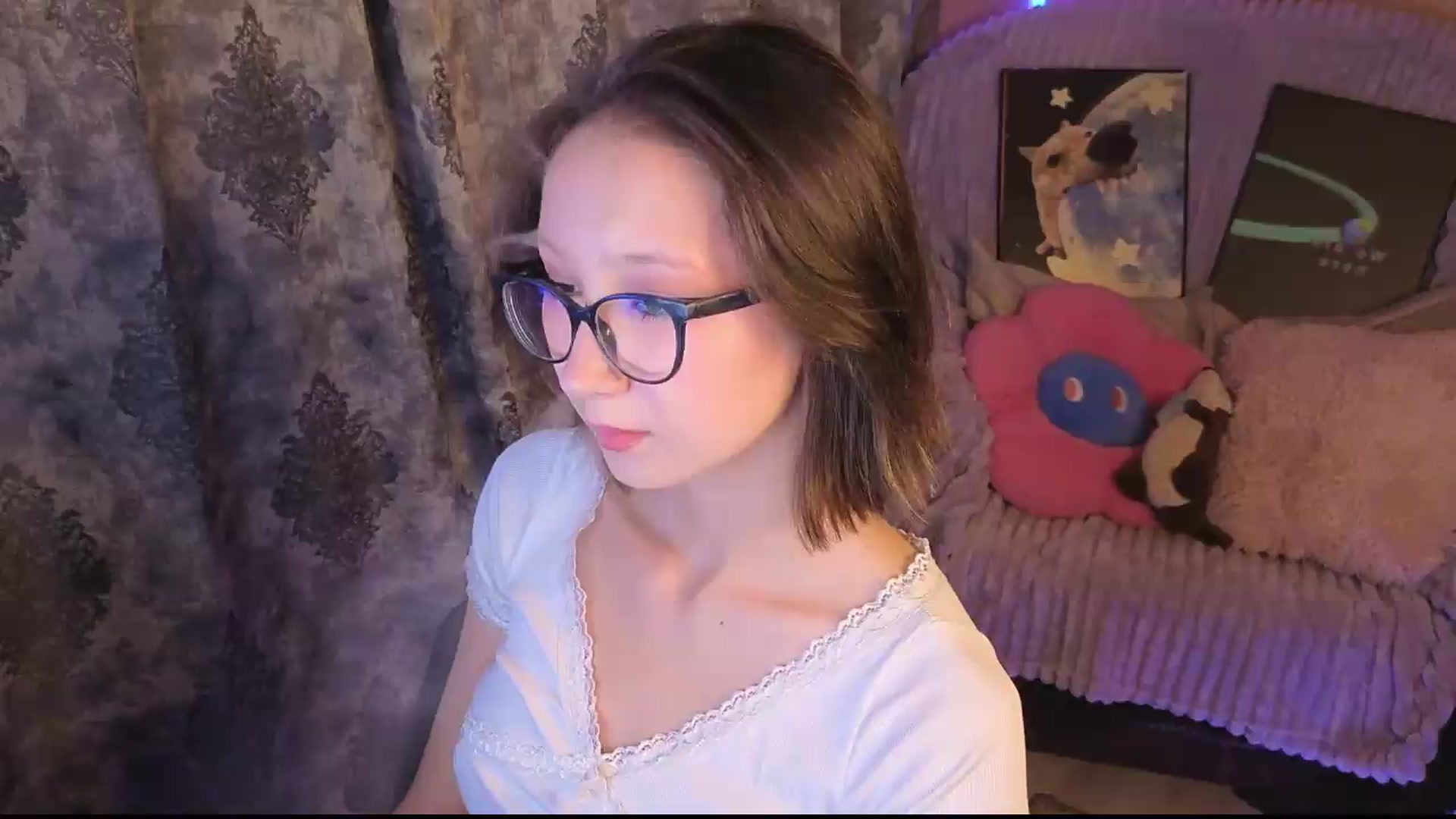 Gallery image thumbnail from Karolinacreamm's myfreecams stream on, 09/06/2026, 17:50 image 3 of 20