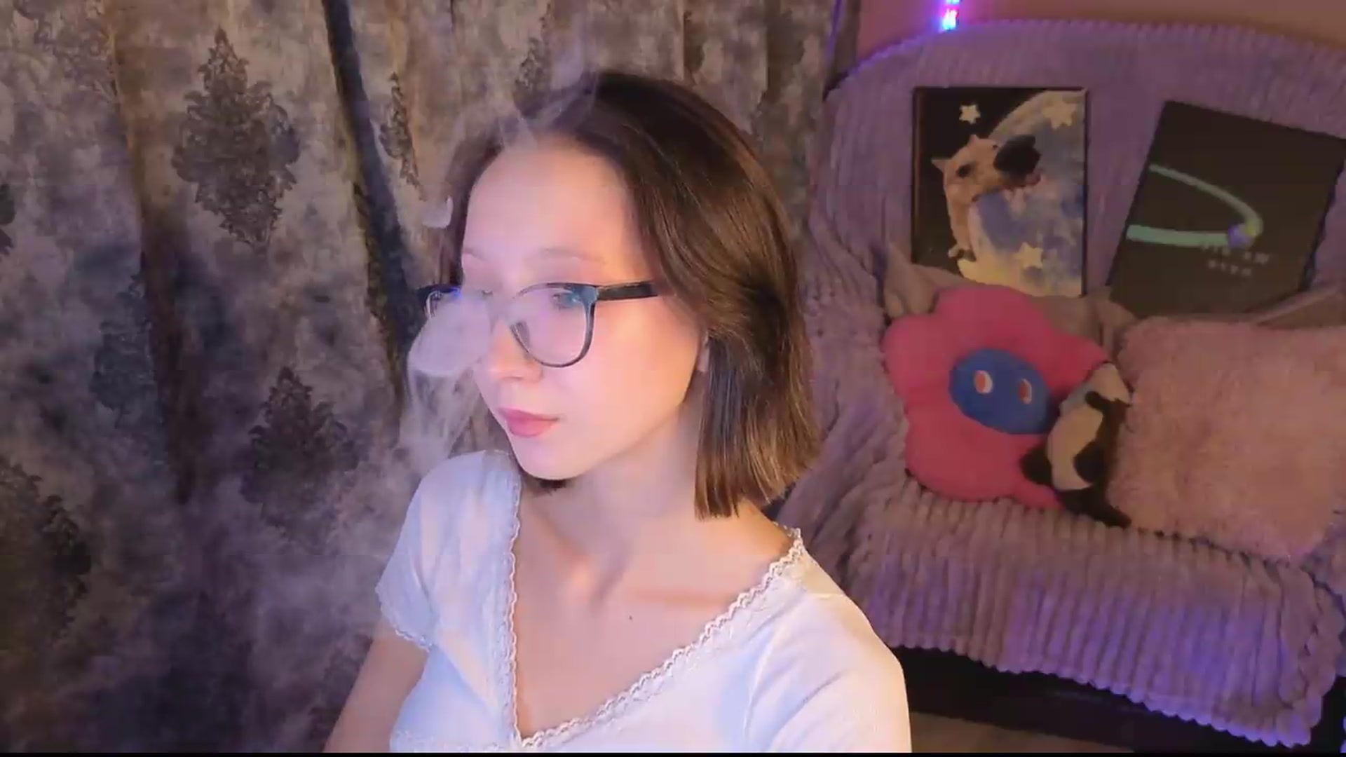 Gallery image thumbnail from Karolinacreamm's myfreecams stream on, 09/06/2026, 17:50 image 7 of 20