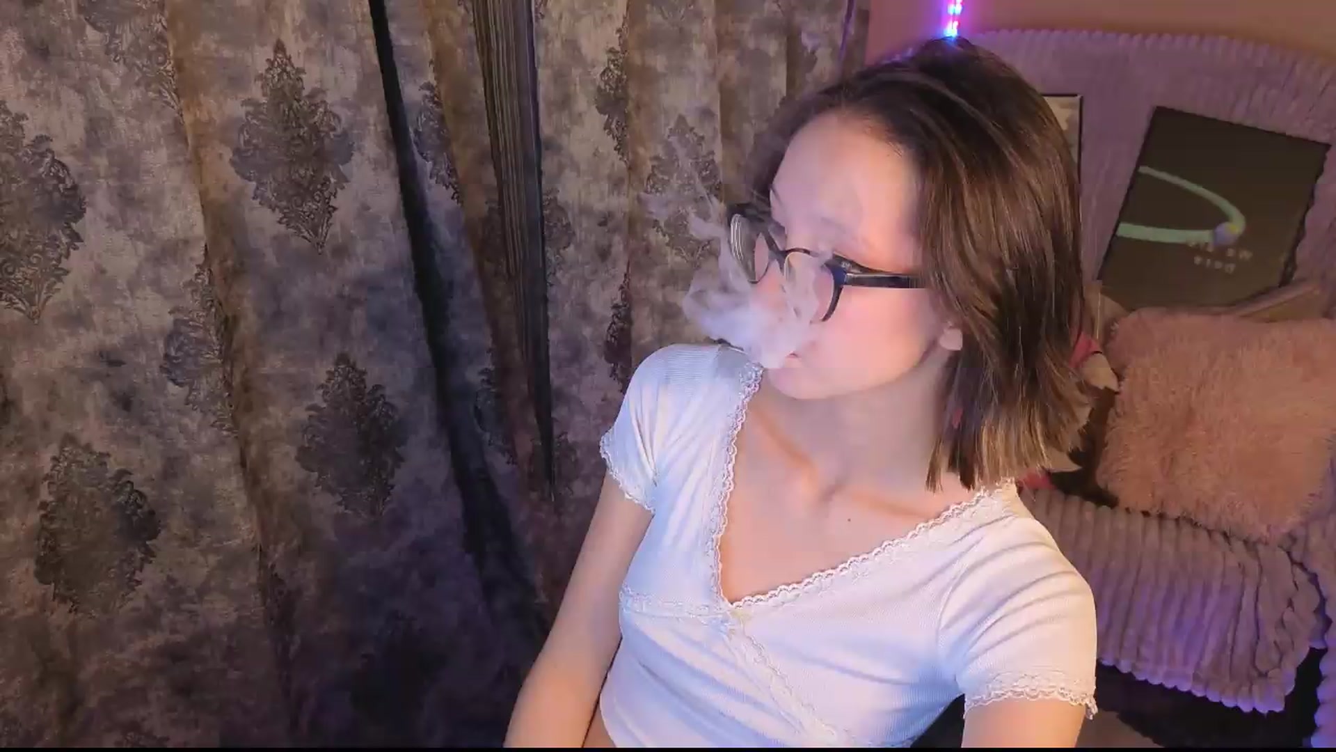 Gallery image thumbnail from Karolinacreamm's myfreecams stream on, 09/06/2026, 20:07 image 8 of 20
