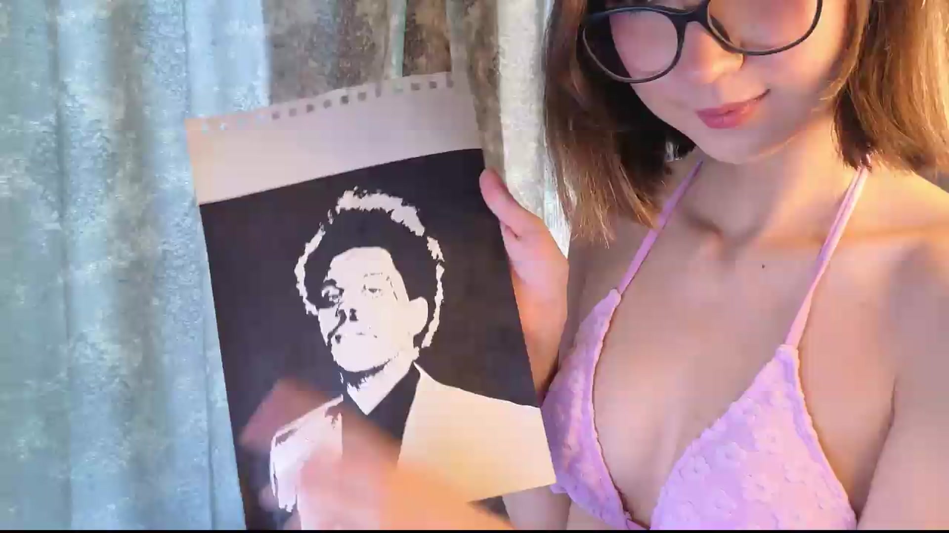 Gallery image thumbnail from Karolinacreamm's myfreecams stream on, 09/20/2026, 12:45 image 12 of 20