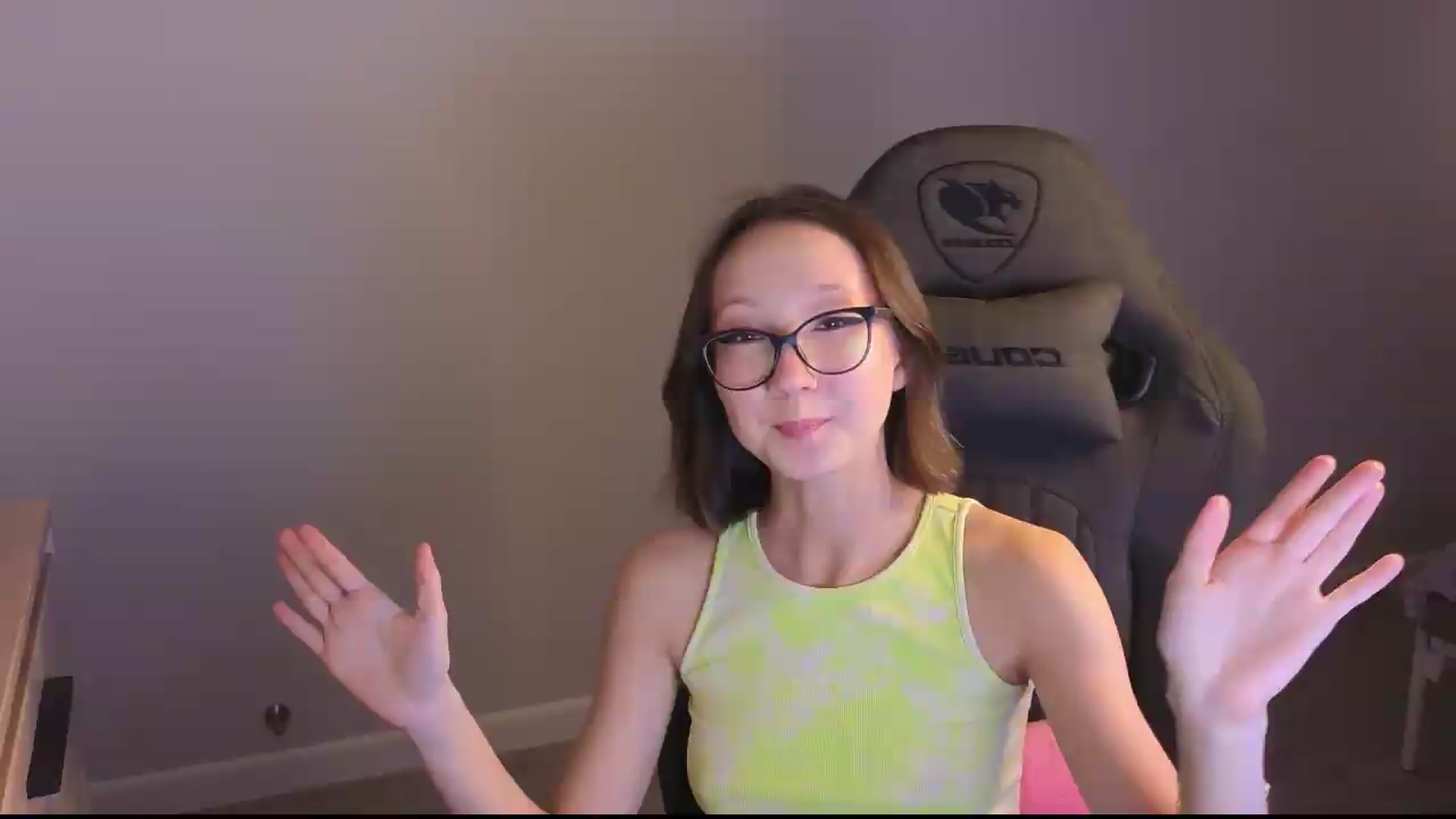 Gallery image thumbnail from Karolinacreamm's myfreecams stream on, 09/24/2026, 22:22 image 4 of 20