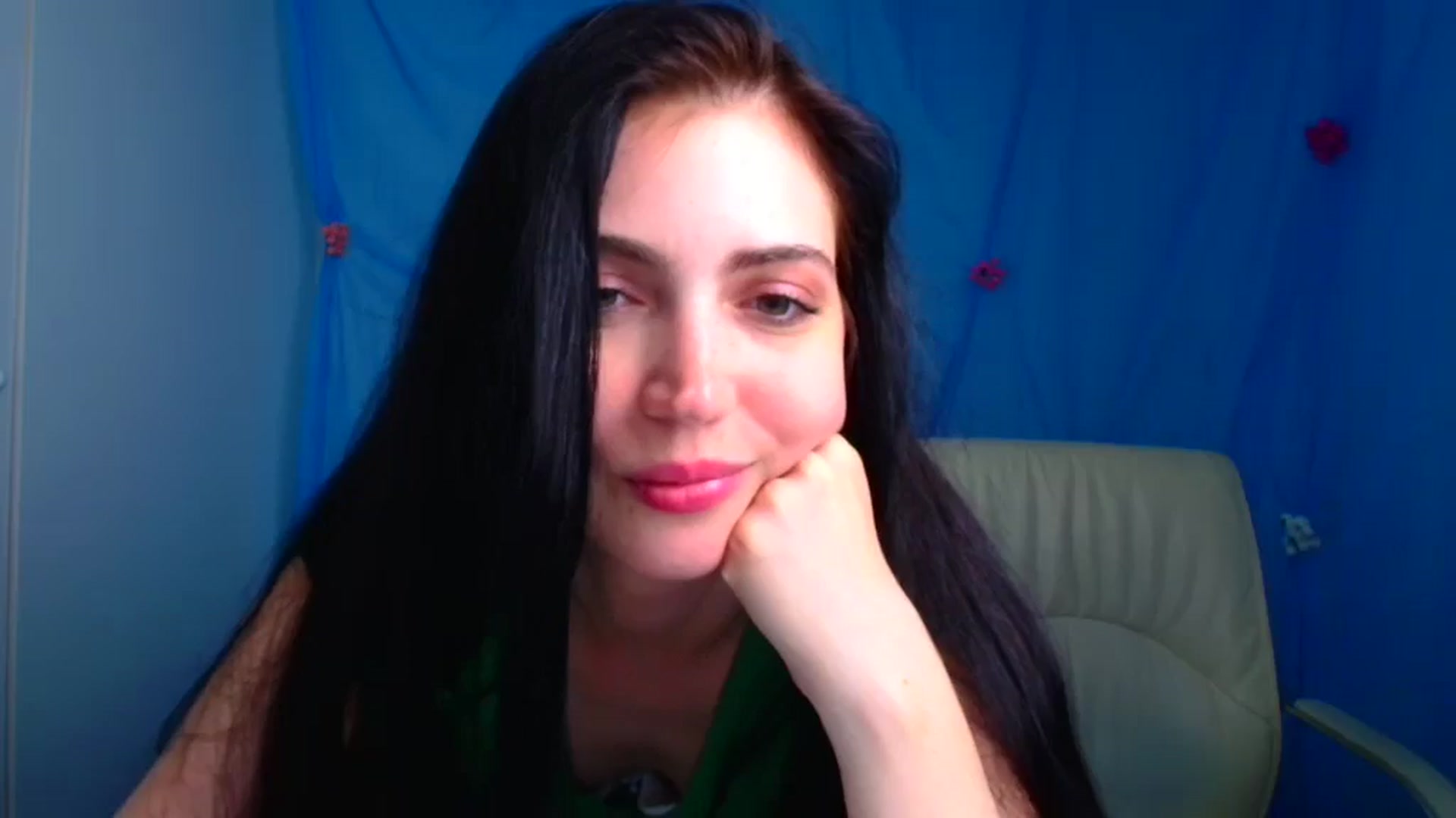Gallery image thumbnail from Karyna_Joy's myfreecams stream on, 06/24/2025, 10:31 image 16 of 20