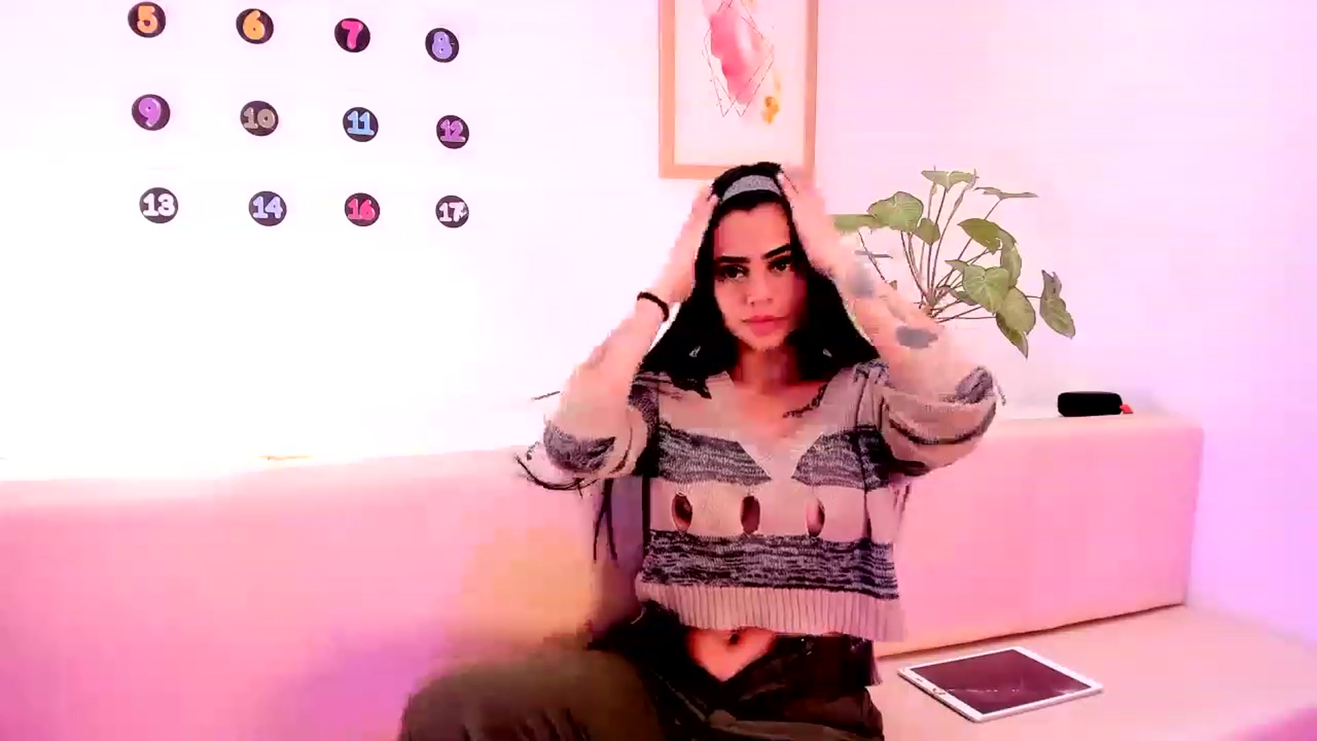 Gallery image thumbnail from Kas__'s myfreecams stream on, 12/07/2022, 14:59 image 17 of 20