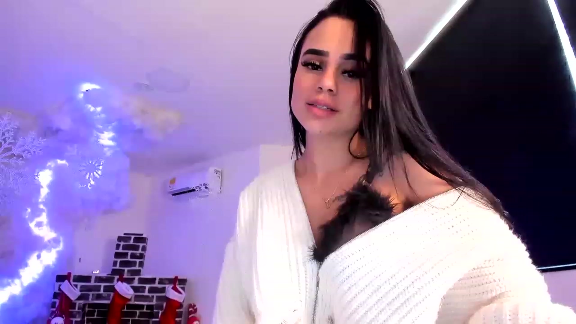 Gallery image thumbnail from Kas__'s myfreecams stream on, 12/21/2022, 14:13 image 8 of 20