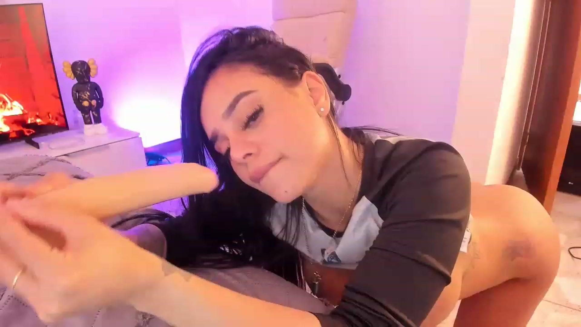 Gallery image thumbnail from Kas__'s myfreecams stream on, 03/30/2023, 19:34 image 20 of 20