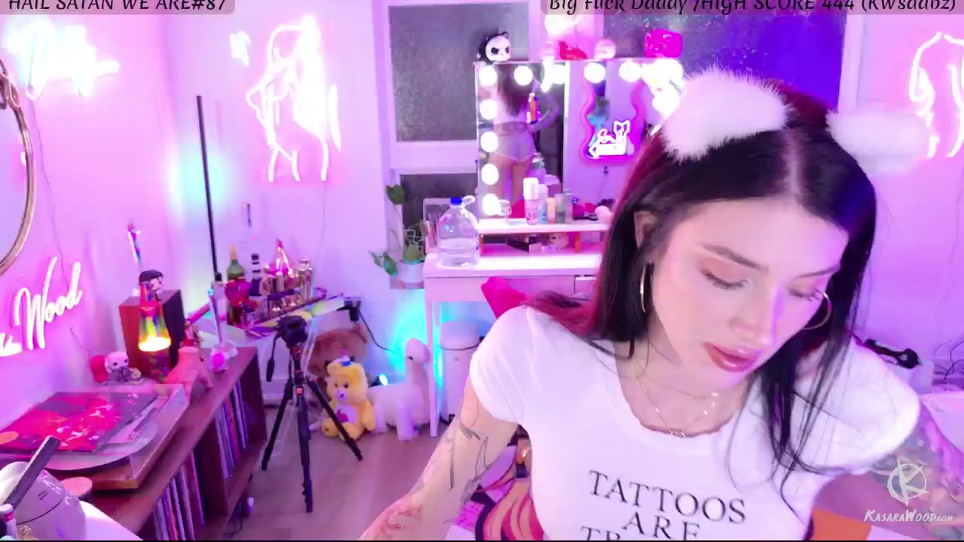 Gallery image thumbnail from KasaraWood's myfreecams stream on, 08/09/2024, 03:34 image 11 of 20