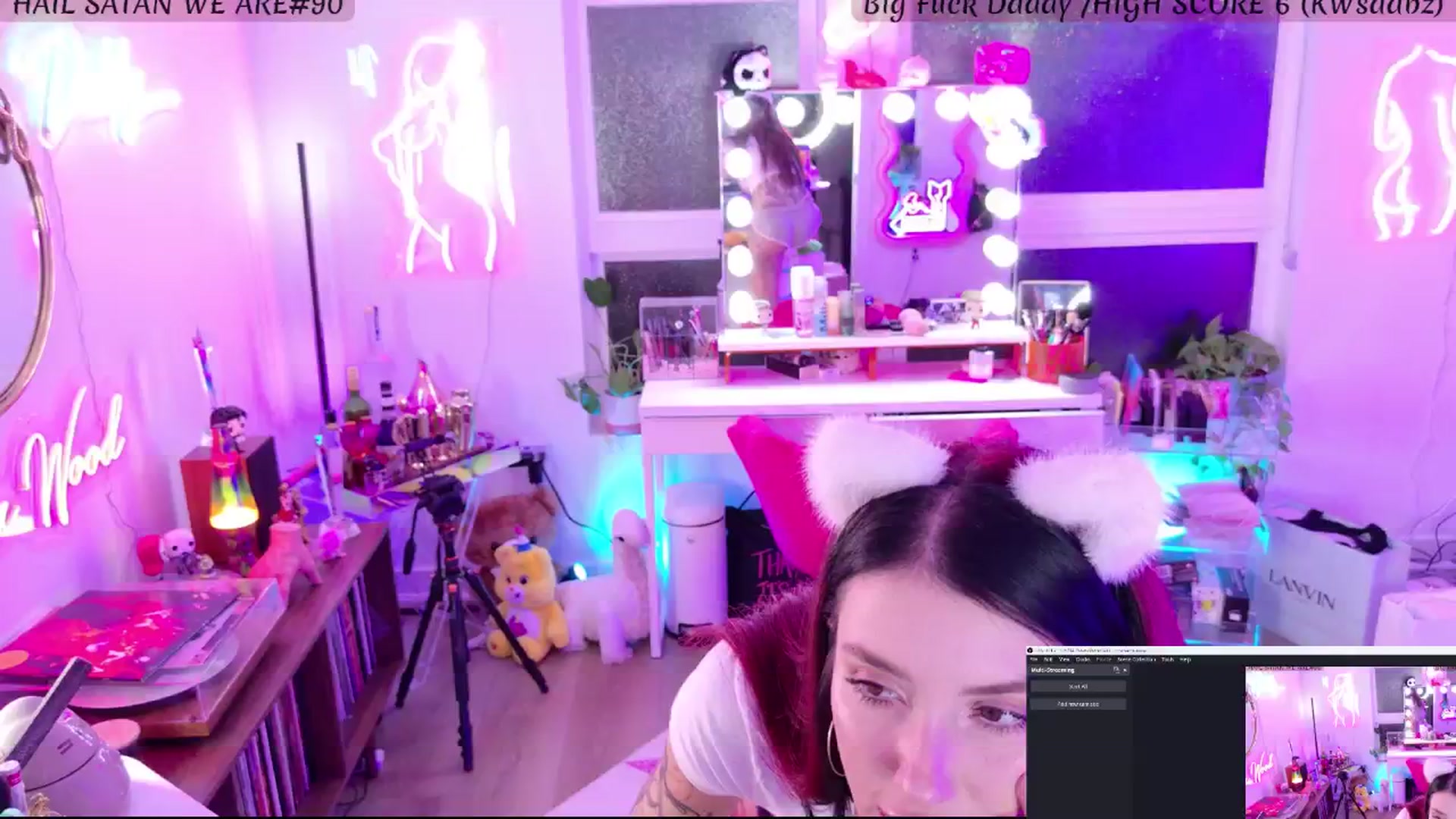 Gallery image thumbnail from KasaraWood's myfreecams stream on, 08/09/2024, 03:34 image 6 of 20