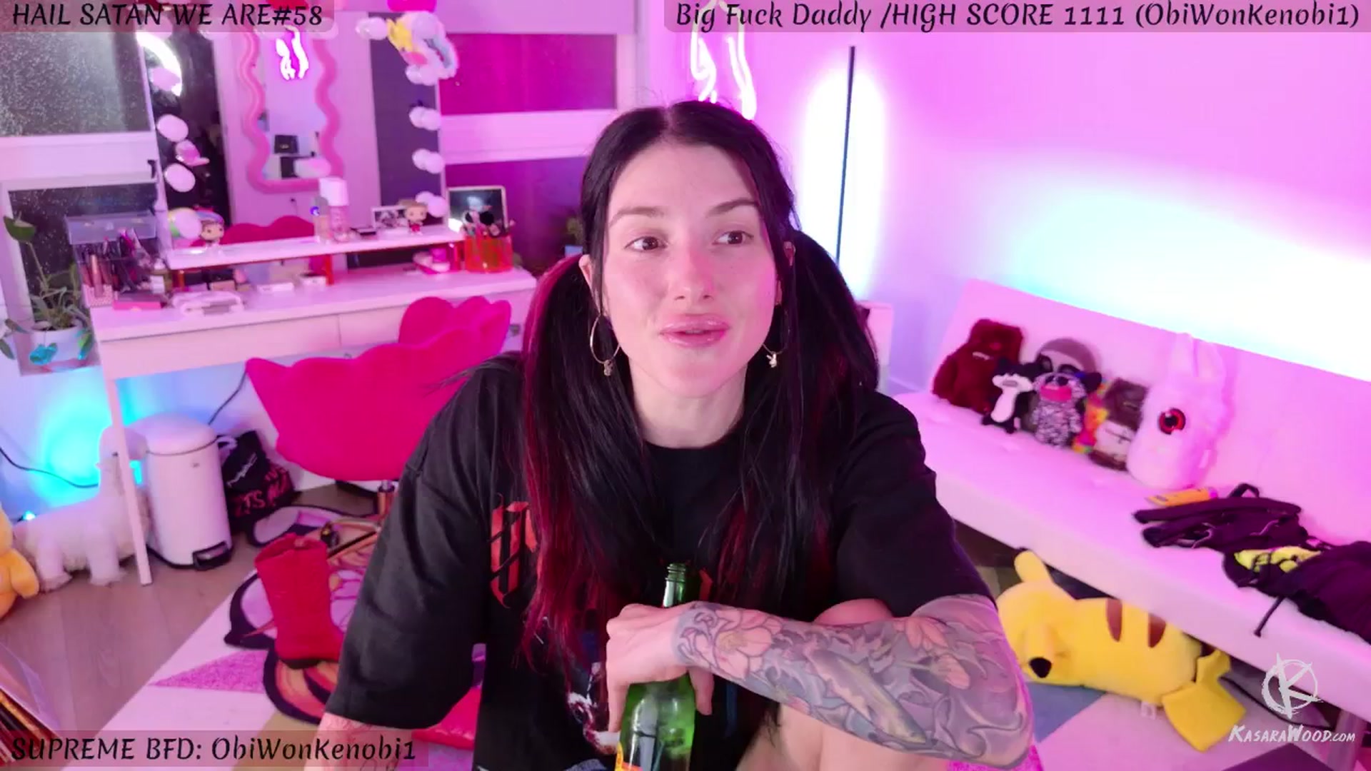 Gallery image thumbnail from KasaraWood's myfreecams stream on, 08/29/2024, 04:12 image 7 of 20