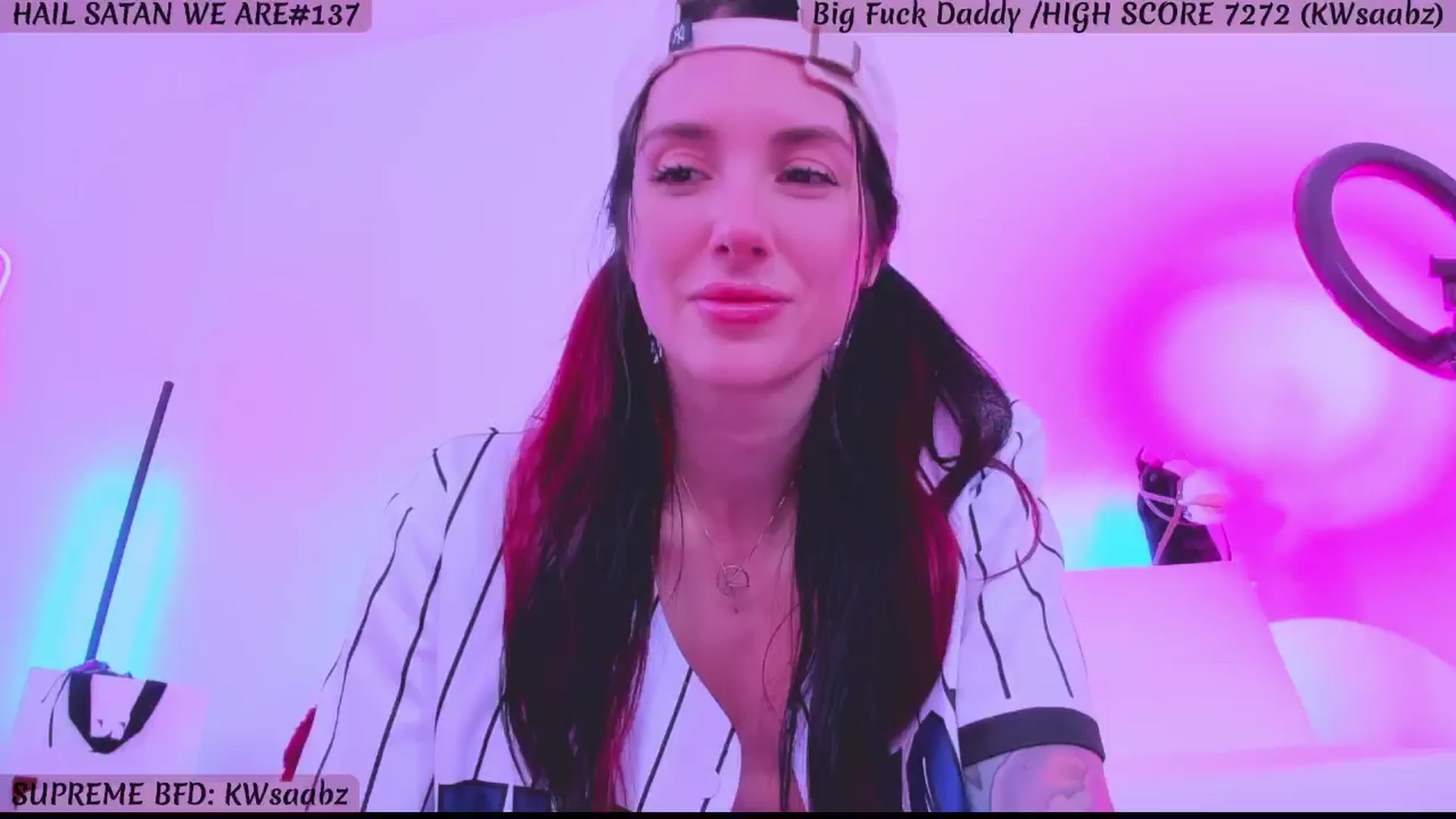Gallery image thumbnail from KasaraWood's myfreecams stream on, 09/15/2024, 04:08 image 13 of 20