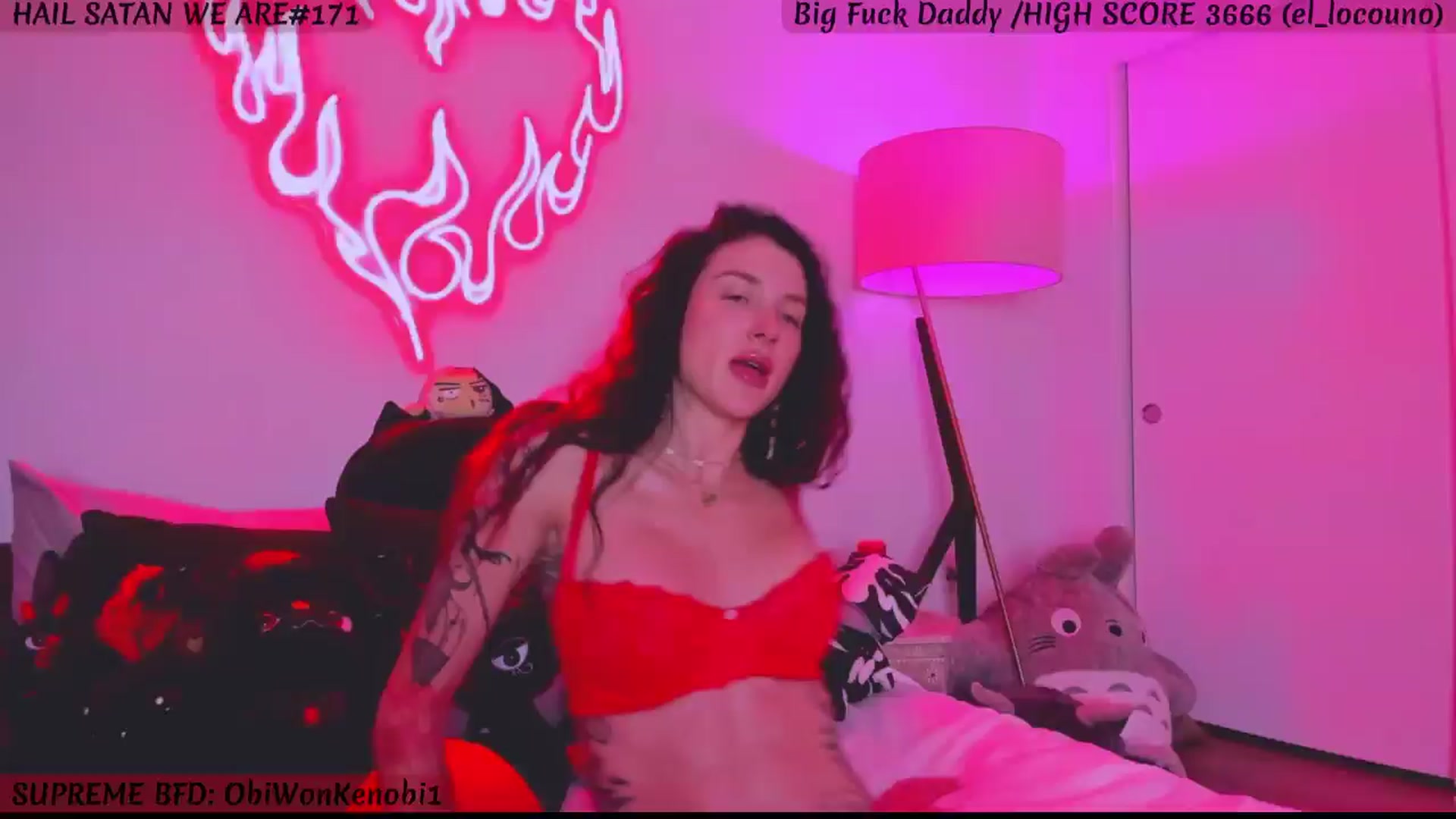 Gallery image thumbnail from KasaraWood's myfreecams stream on, 09/19/2024, 03:45 image 8 of 20