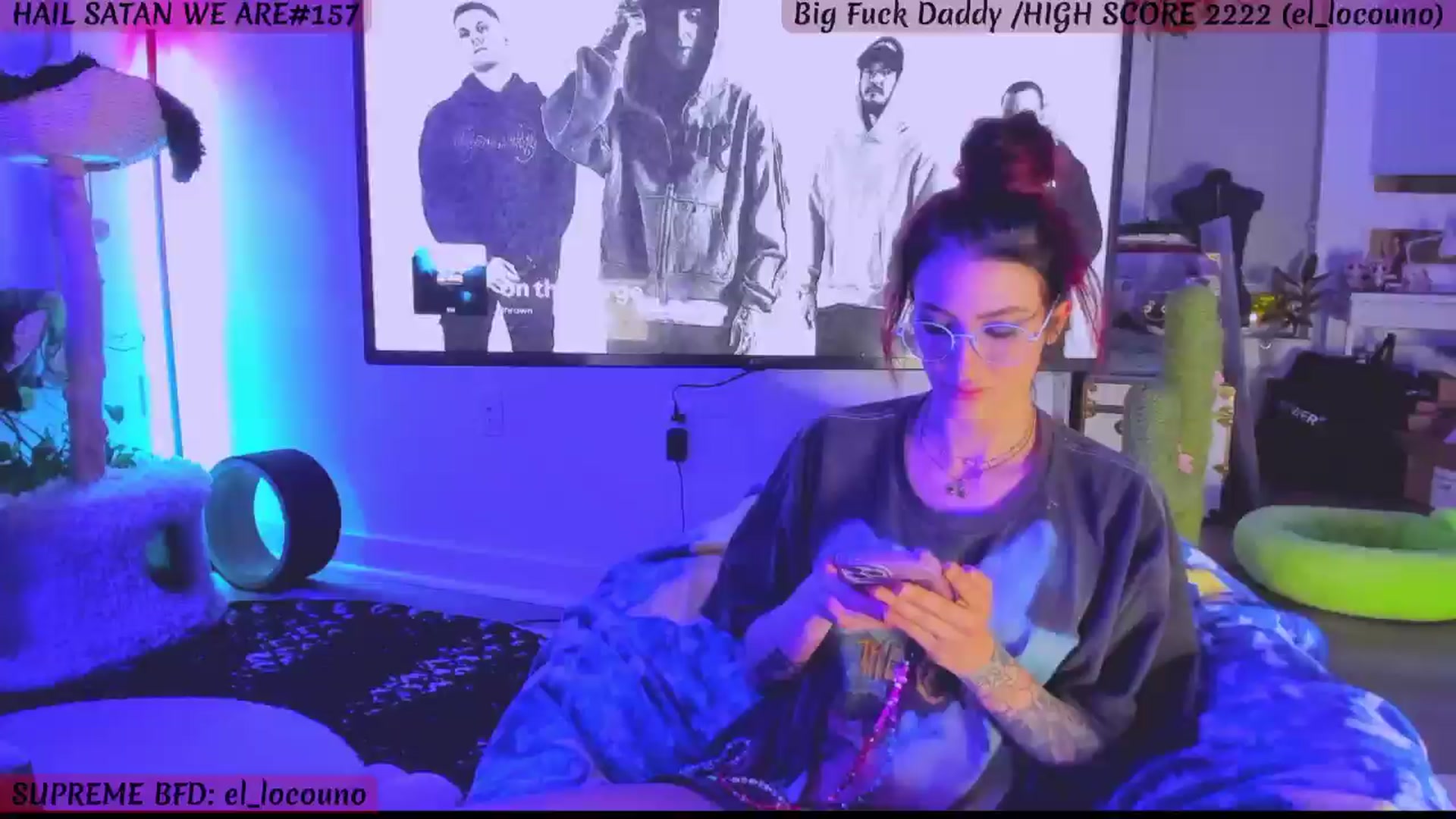 Gallery image thumbnail from KasaraWood's myfreecams stream on, 09/21/2024, 05:03 image 5 of 20