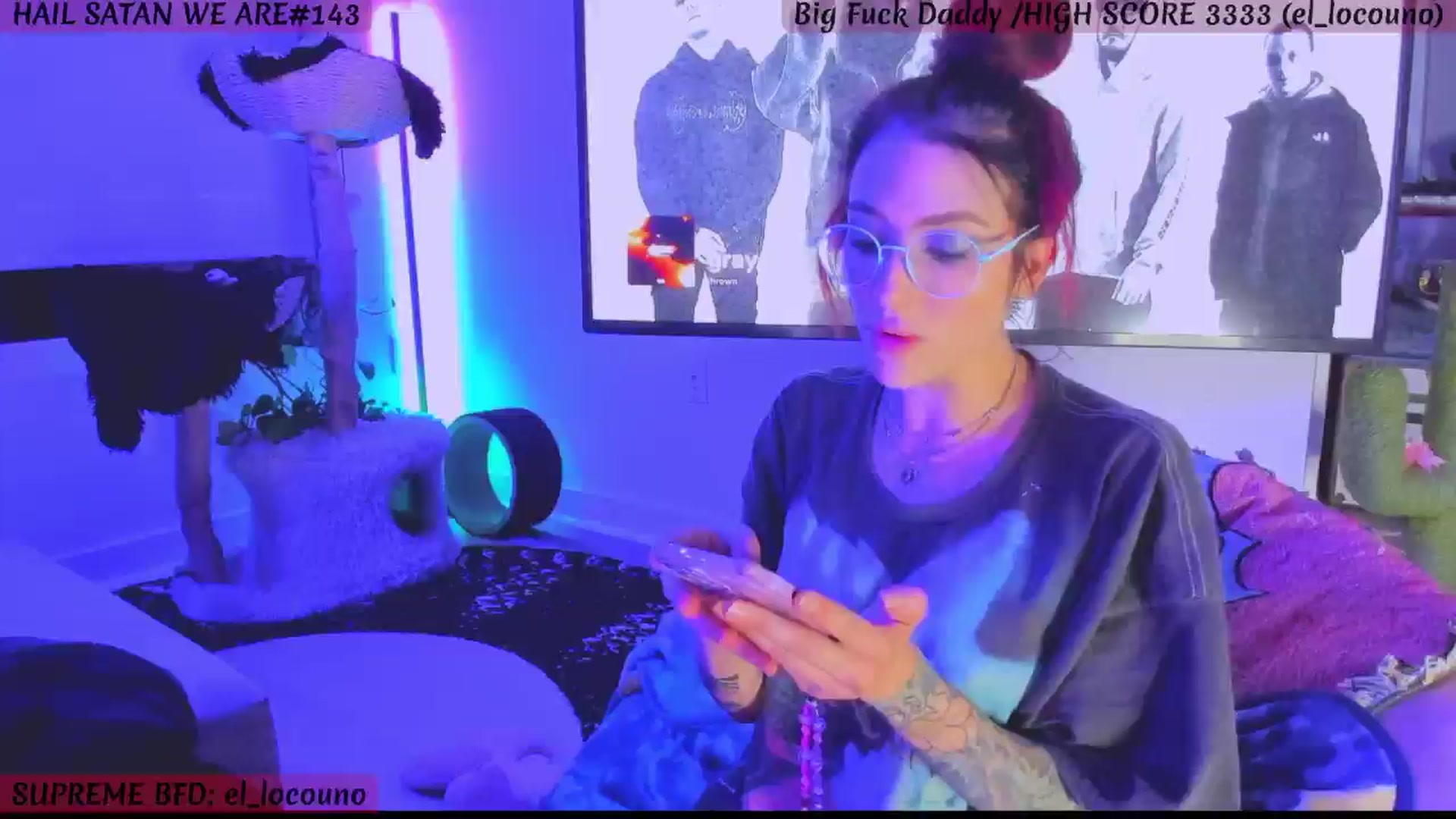 Gallery image thumbnail from KasaraWood's myfreecams stream on, 09/21/2024, 05:03 image 16 of 20