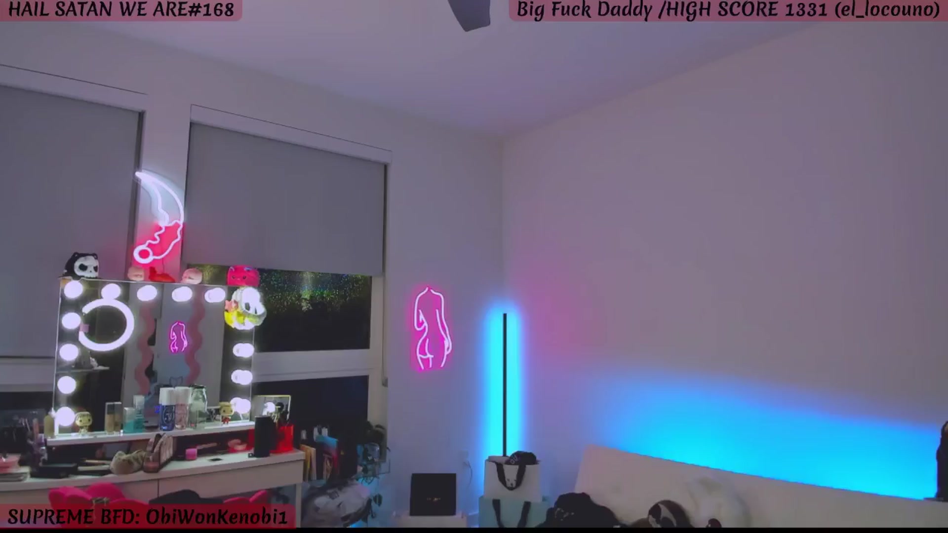 Gallery image thumbnail from KasaraWood's myfreecams stream on, 09/25/2024, 05:05 image 4 of 20