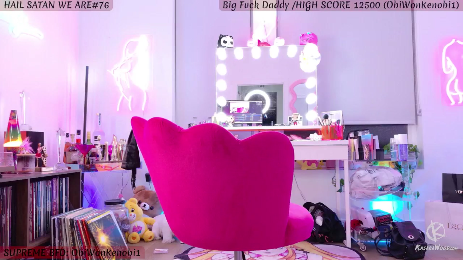Gallery image thumbnail from KasaraWood's myfreecams stream on, 10/05/2024, 05:58 image 11 of 20