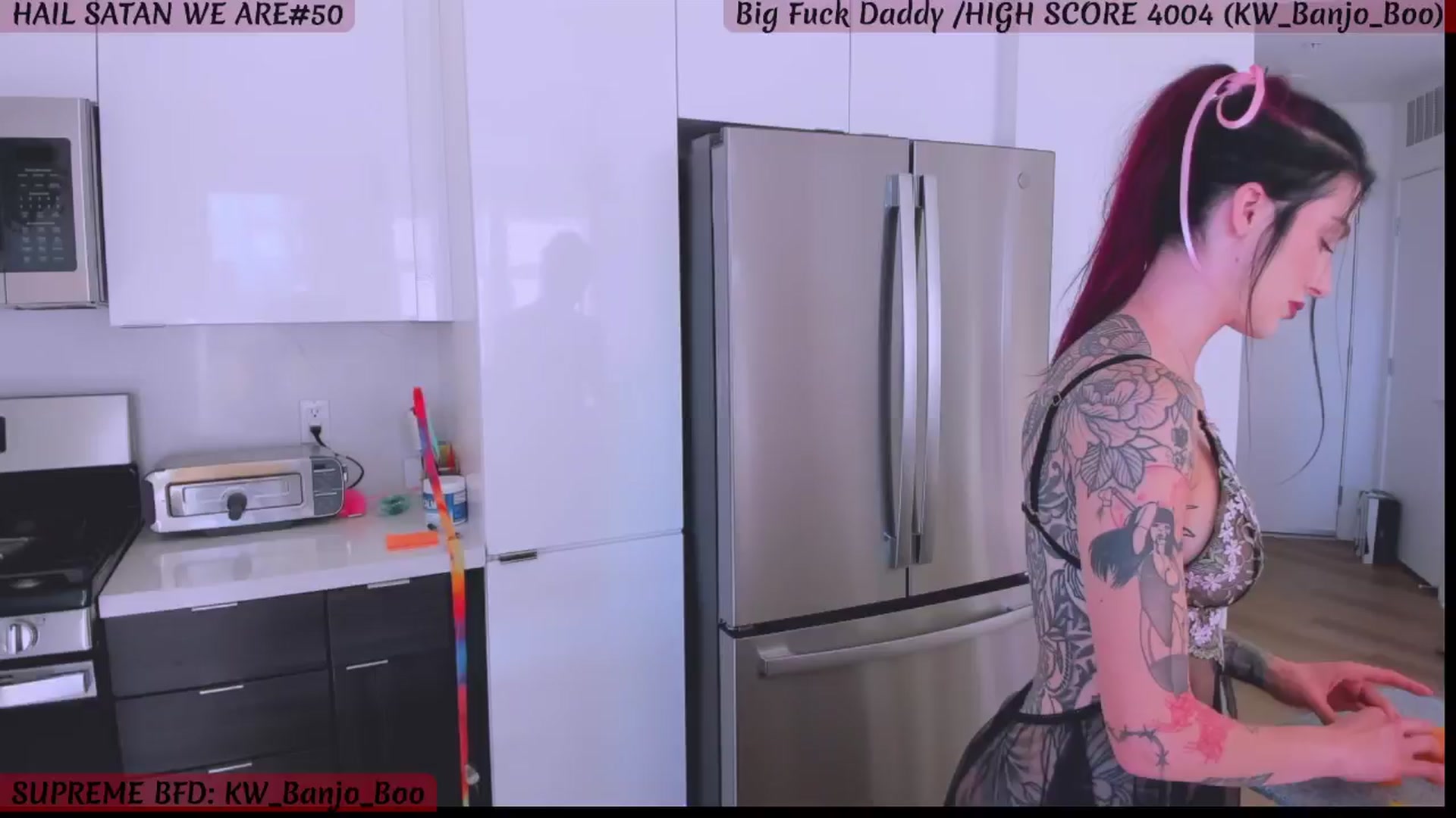 Gallery image thumbnail from KasaraWood's myfreecams stream on, 10/06/2024, 24:00 image 19 of 20