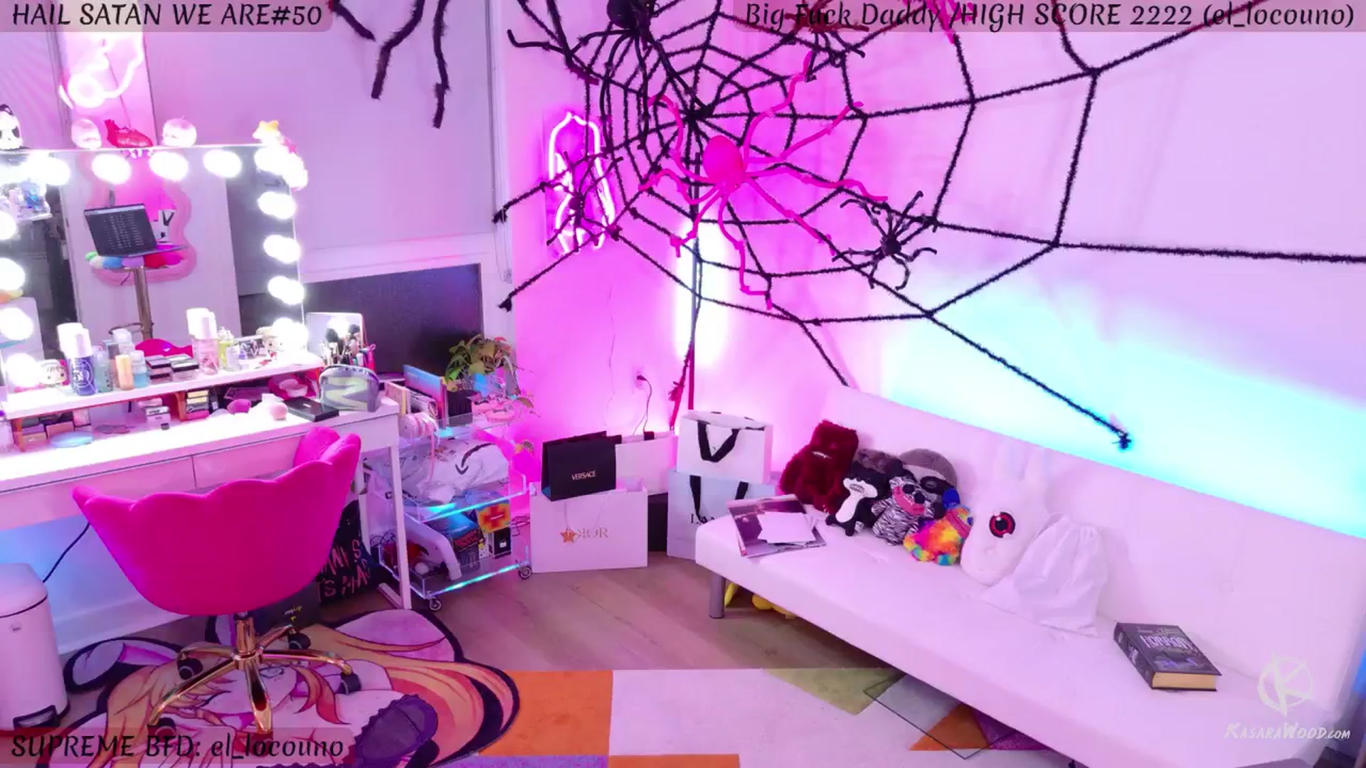 Gallery image thumbnail from KasaraWood's myfreecams stream on, 10/11/2024, 04:06 image 7 of 20