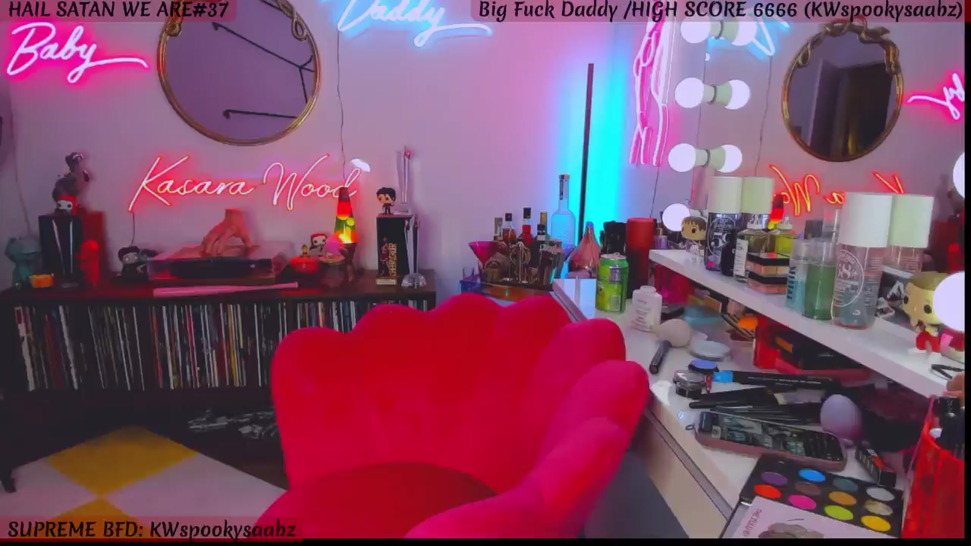 Gallery image thumbnail from KasaraWood's myfreecams stream on, 10/28/2024, 03:44 image 16 of 20