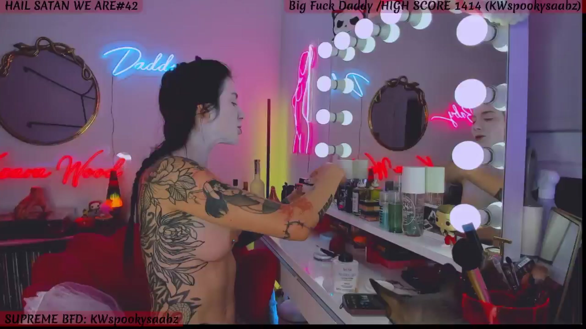 Gallery image thumbnail from KasaraWood's myfreecams stream on, 10/28/2024, 03:44 image 5 of 20