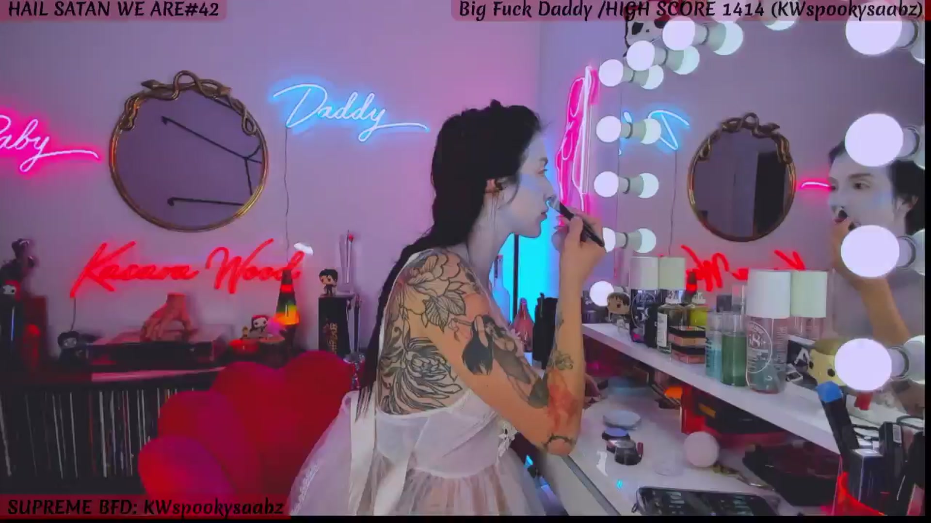 Gallery image thumbnail from KasaraWood's myfreecams stream on, 10/28/2024, 03:44 image 7 of 20