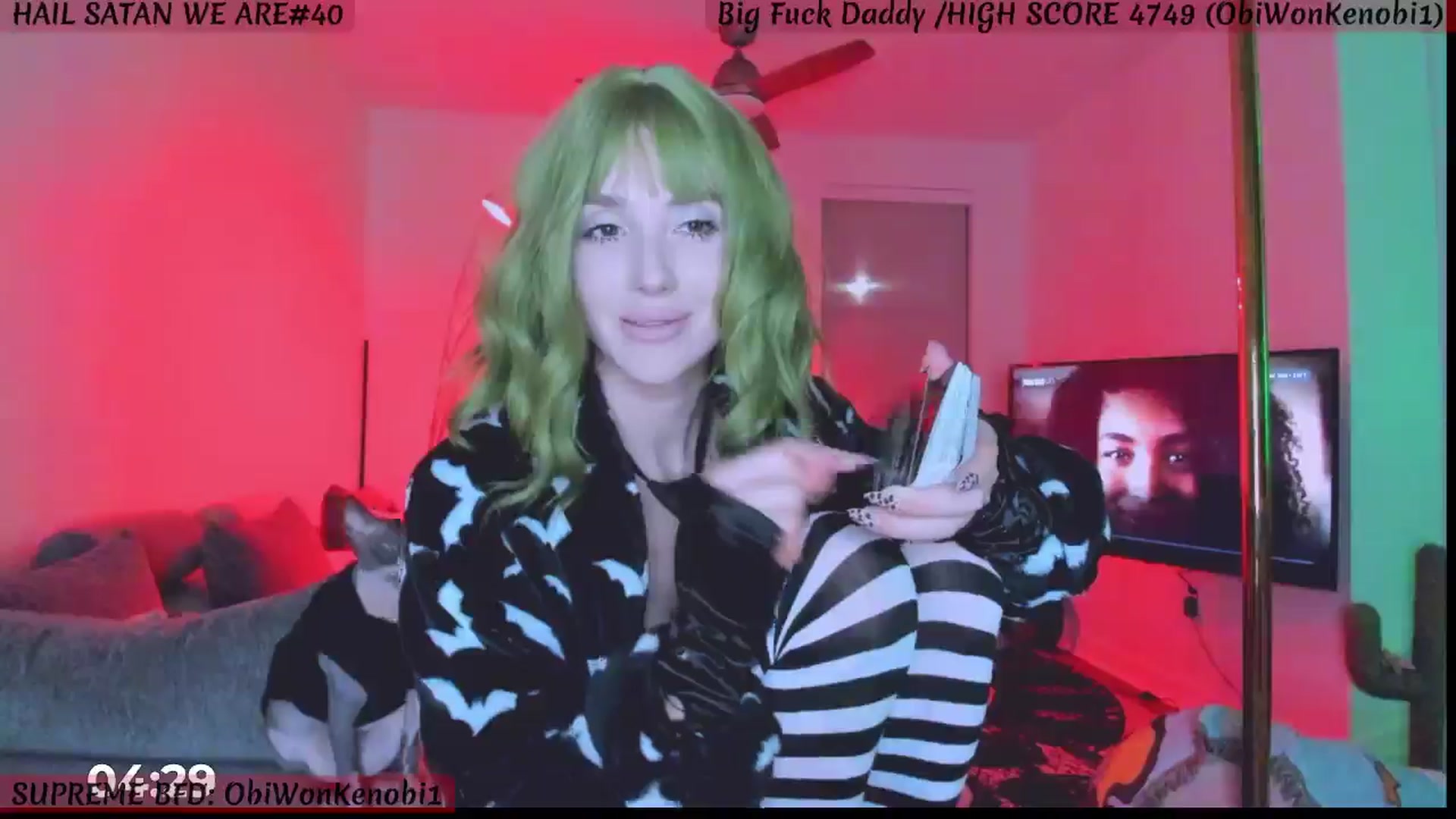 Gallery image thumbnail from KasaraWood's myfreecams stream on, 10/30/2024, 04:58 image 14 of 20
